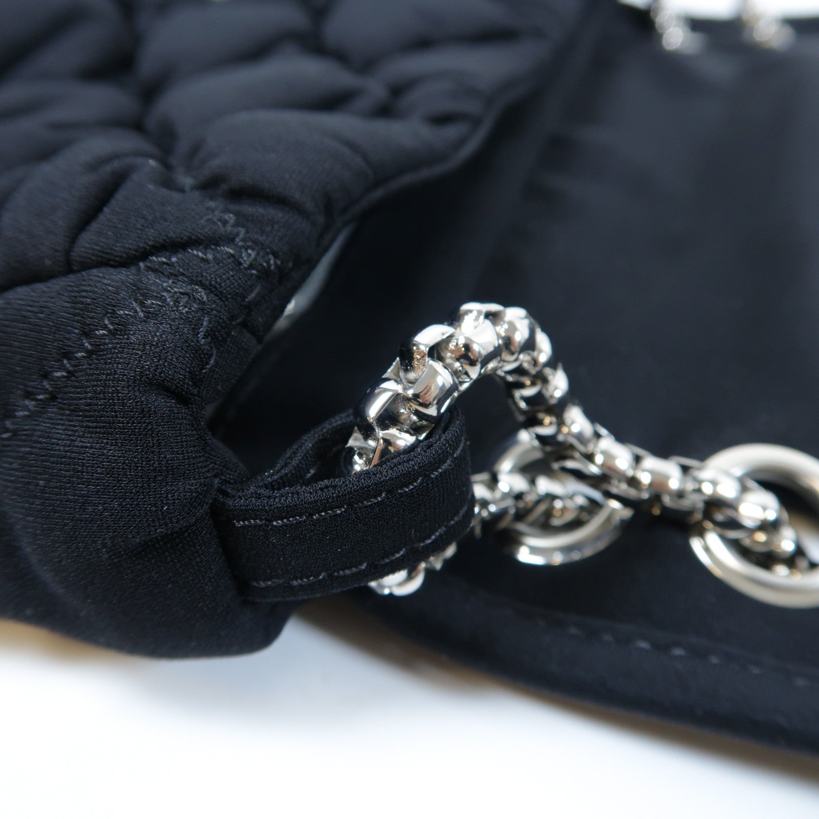 CHANEL 菱格帆布Chain Shoulder Bag銀扣鏈帶肩背袋黑色