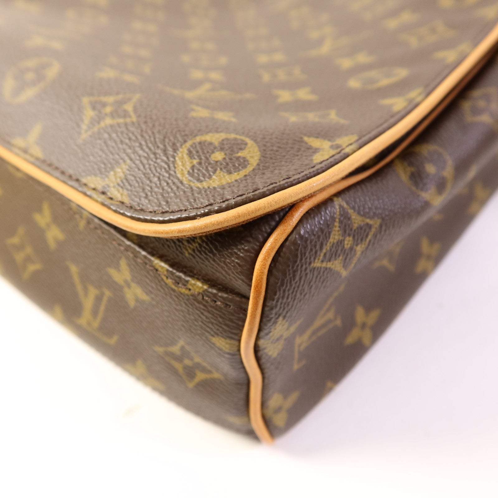 LOUIS VUITTON Monogram Abbesses金扣肩背袋棕色