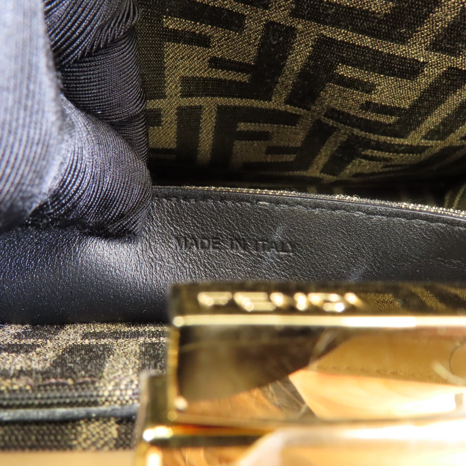 FENDI 牛皮皮革Peekaboo金扣手挽肩背兩用袋棕色