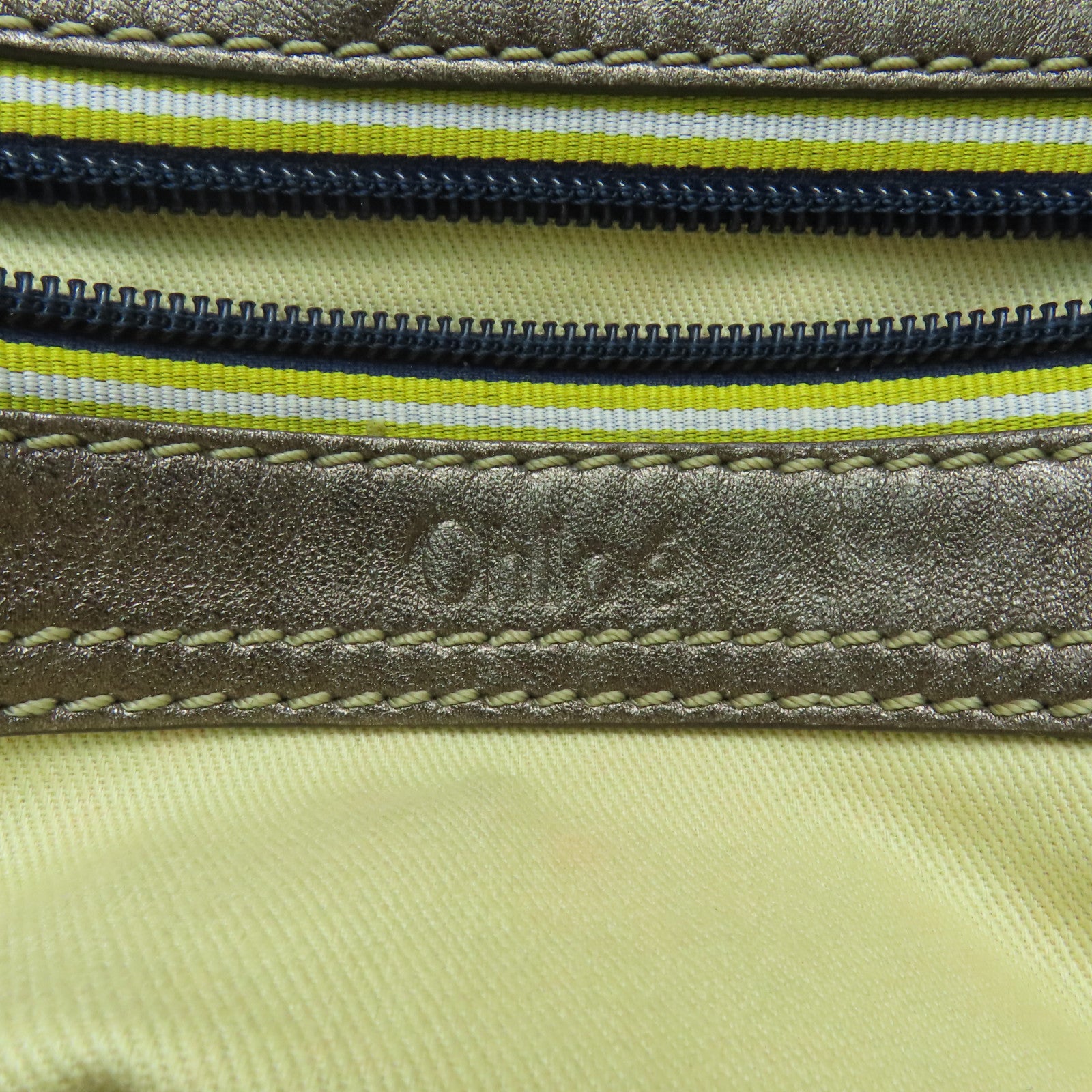Chloe 【激減優惠】羊皮皮革Shoulder Bag銀扣肩背袋銅色