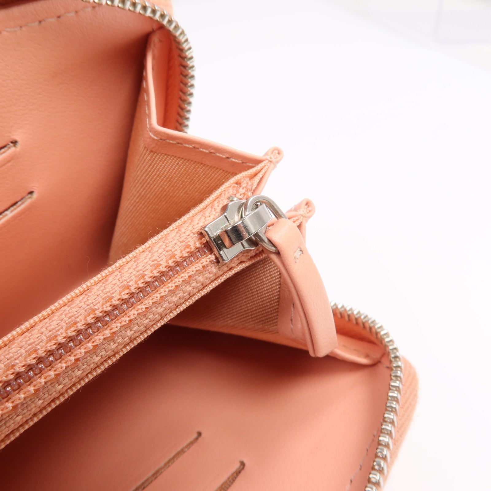 CHANEL 【激減優惠】羊皮皮革Zipper long Wallet銀扣長錢包