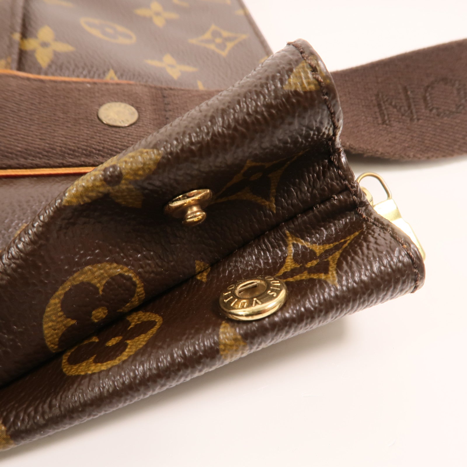 LOUIS VUITTON Monogram Cabas Beaubourg金扣手挽袋