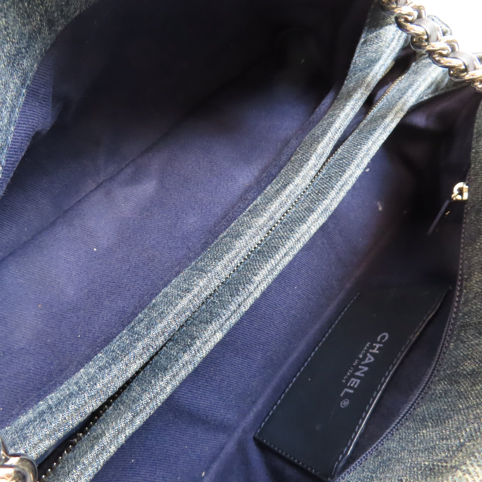 CHANEL 牛仔布Chain Shoulder銀扣鏈帶肩背袋藍色