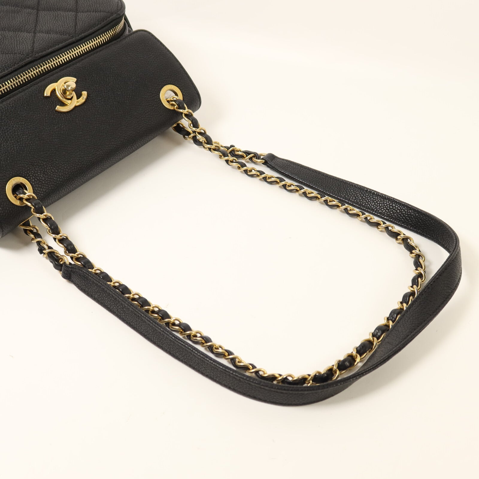 CHANEL 牛皮皮革Chain Shoulder金扣鏈帶肩背袋