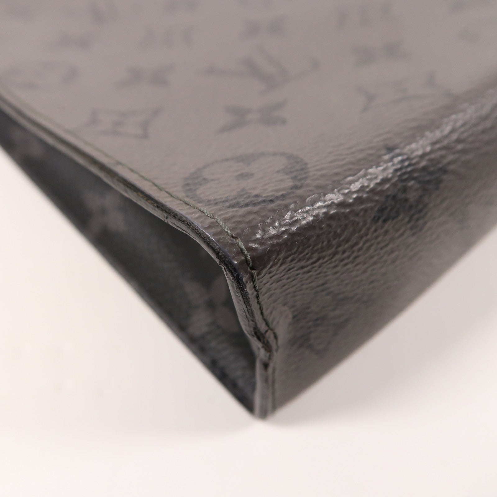 LOUIS VUITTON Monogram Eclipse Pochette Voyage MM銀扣手拿包