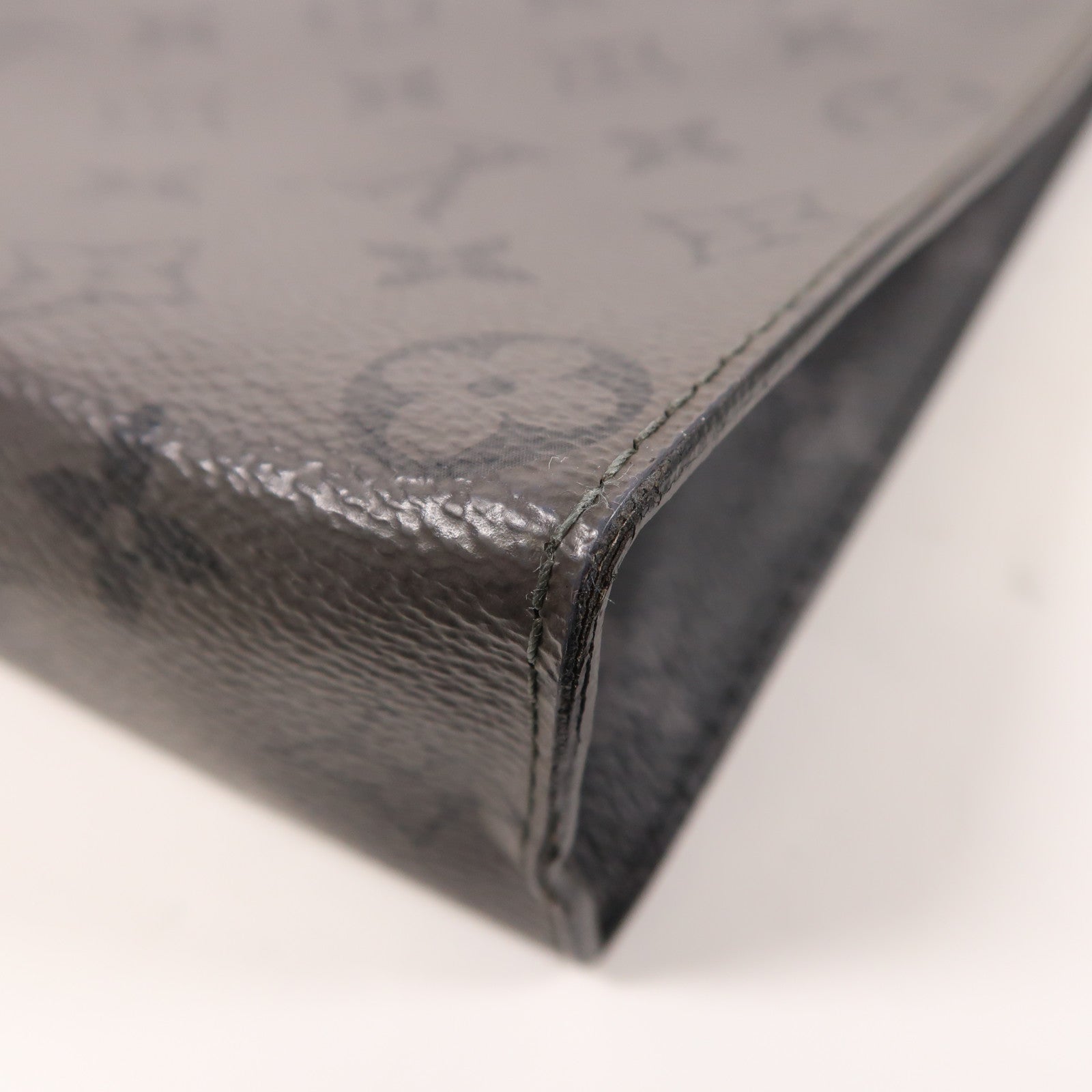 LOUIS VUITTON Monogram Eclipse Pochette Voyage MM銀扣手拿包