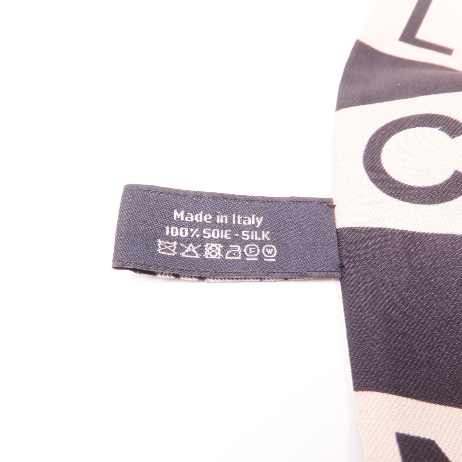 CHANEL 絲質Scarf絲巾
