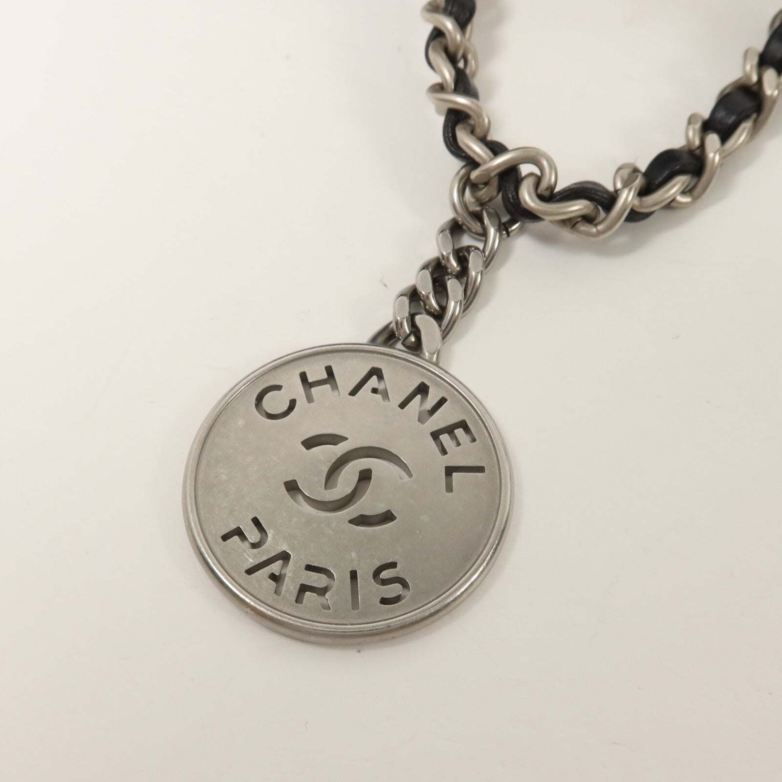 CHANEL 牛皮皮革Chanel 22 Mini鏈帶手挽肩背兩用袋