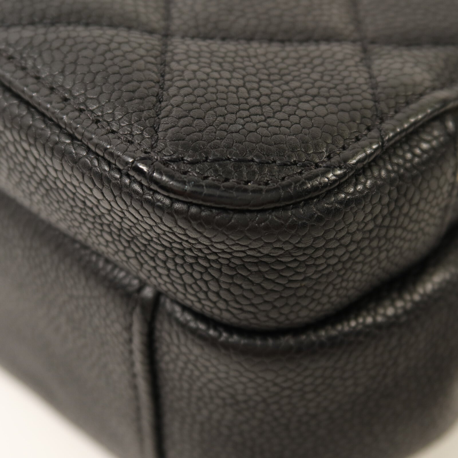 CHANEL 牛皮皮革Chain Shoulder金扣鏈帶肩背袋