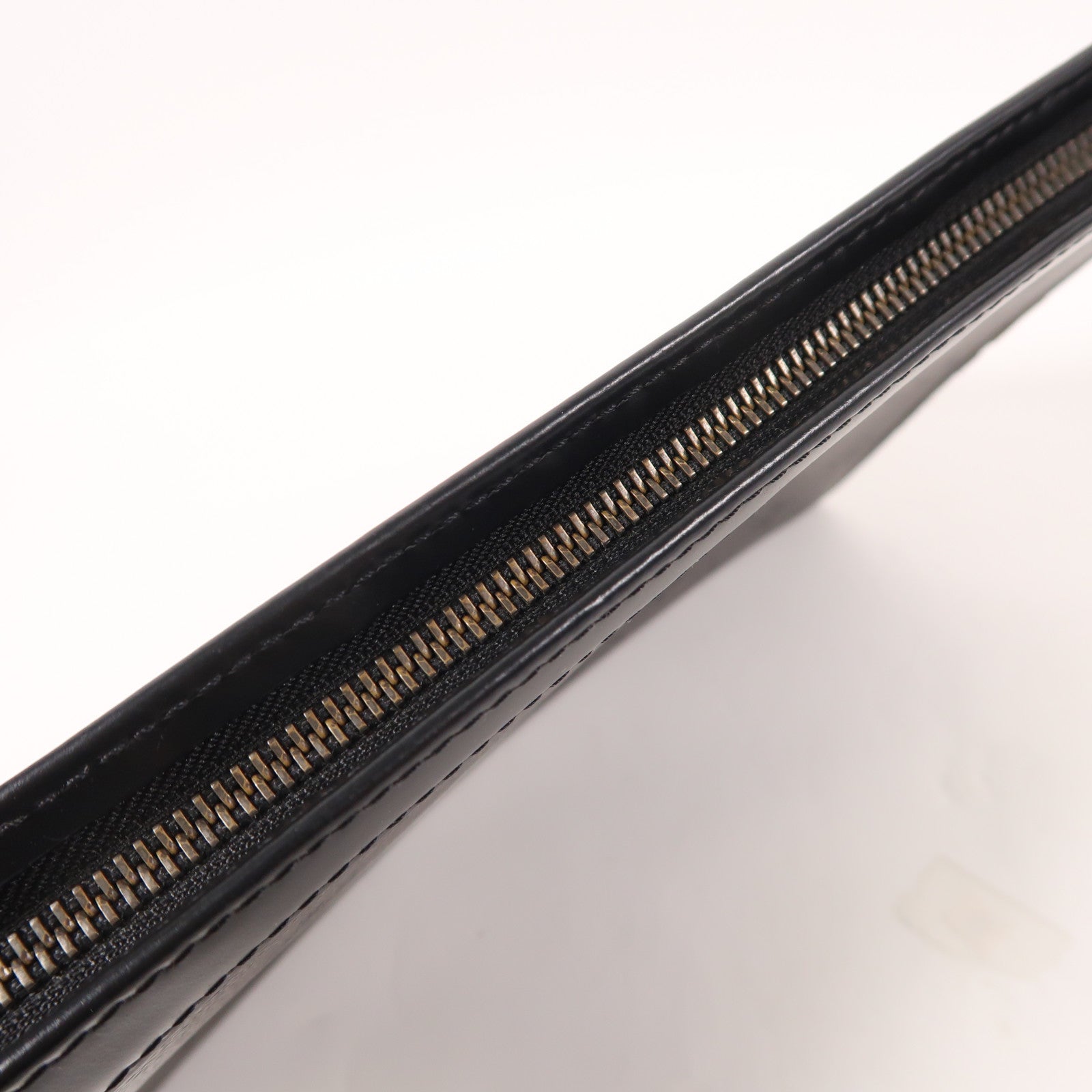 LOUIS VUITTON Monogram Eclipse Pochette Voyage MM銀扣手拿包