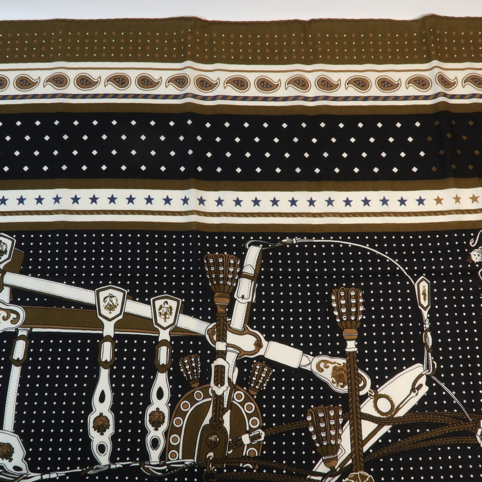 HERMES 羊絨Scarf圍巾Black/Green