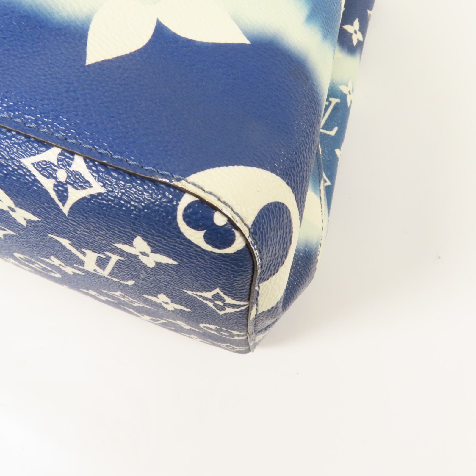 LOUIS VUITTON Monogram Escale Neo Noe銀扣肩背袋