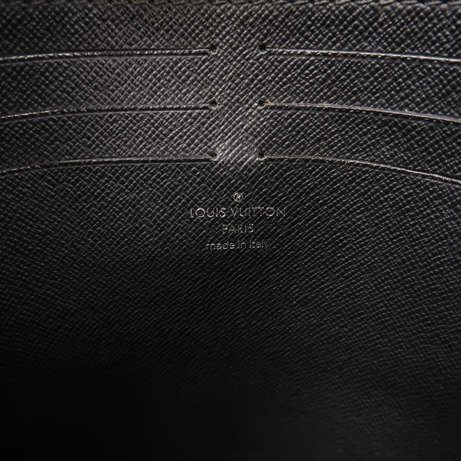 LOUIS VUITTON Monogram Eclipse Pochette Voyage MM銀扣手拿包