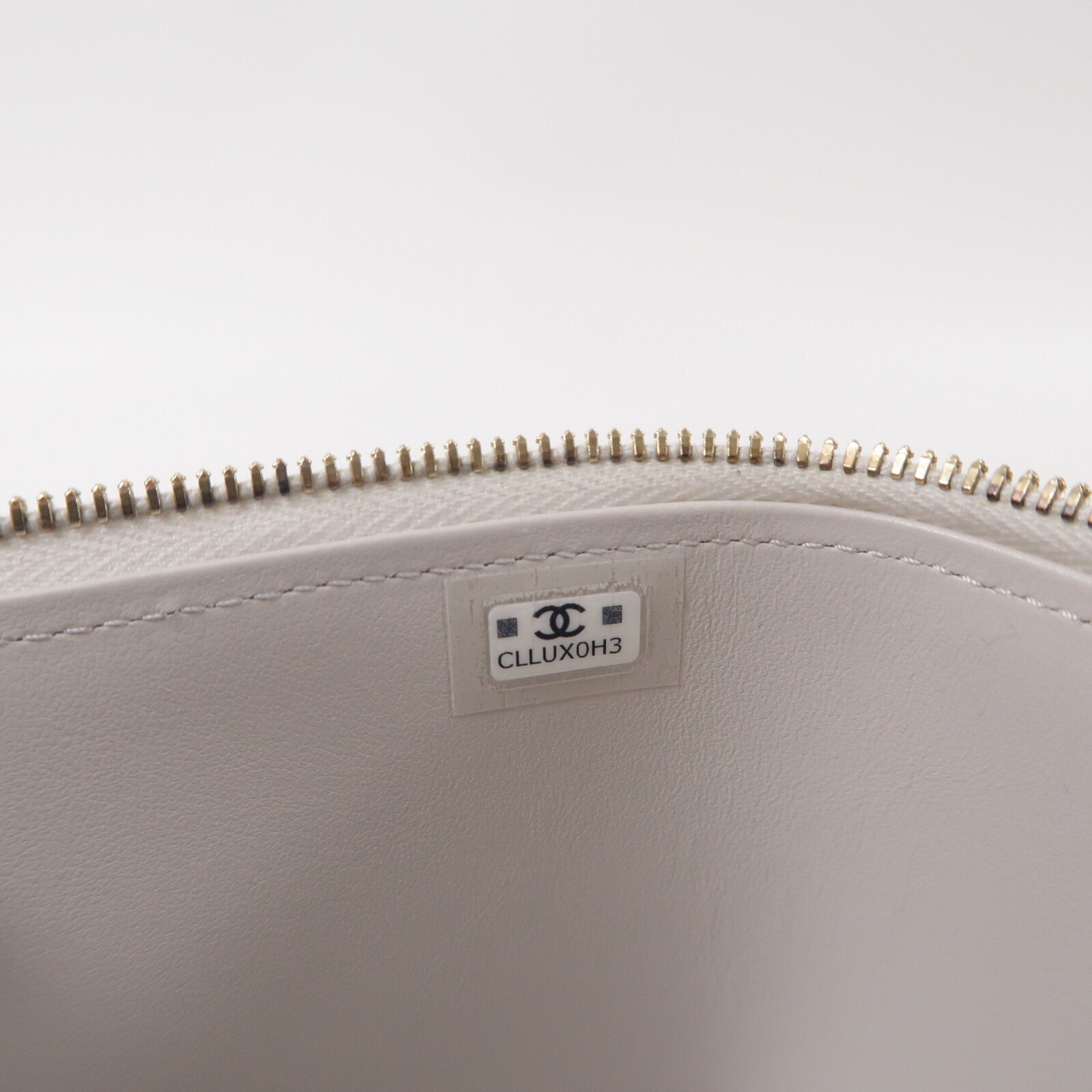 CHANEL 牛皮皮革Vanity Case鏈帶肩背袋