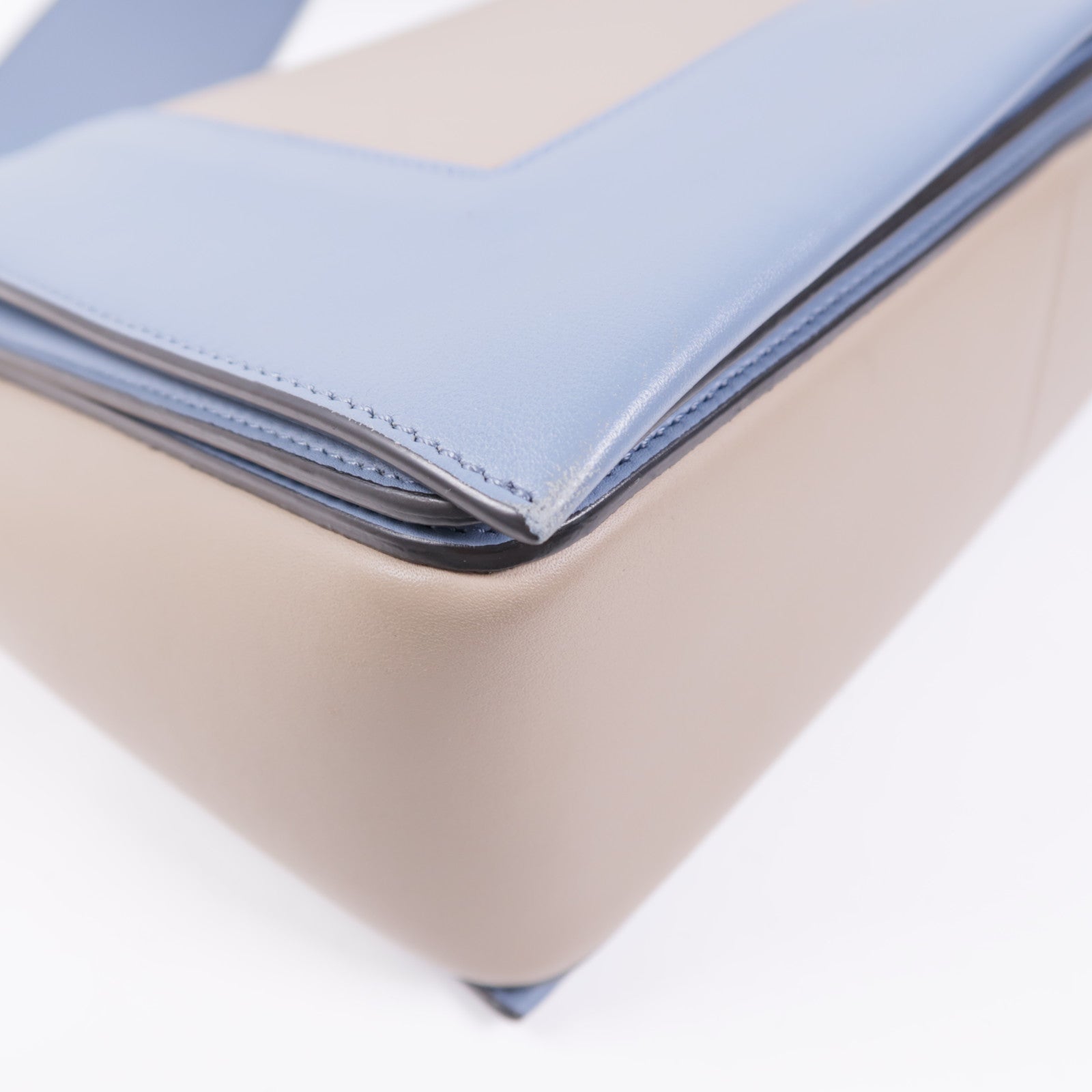 CELINE 牛皮皮革Flame Bag金扣肩背袋