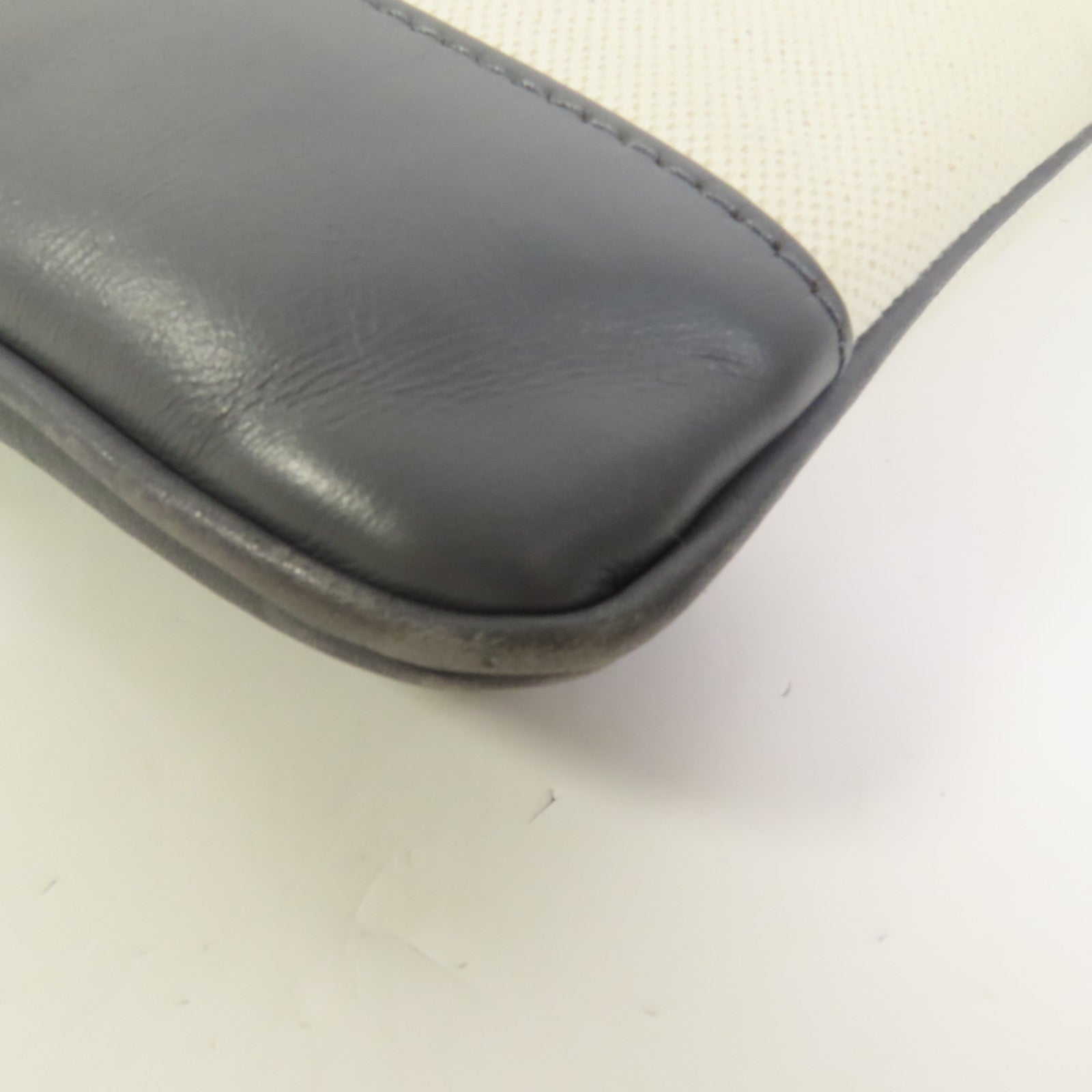 BALENCIAGA 帆布Navy Clip M Clutch手拿包