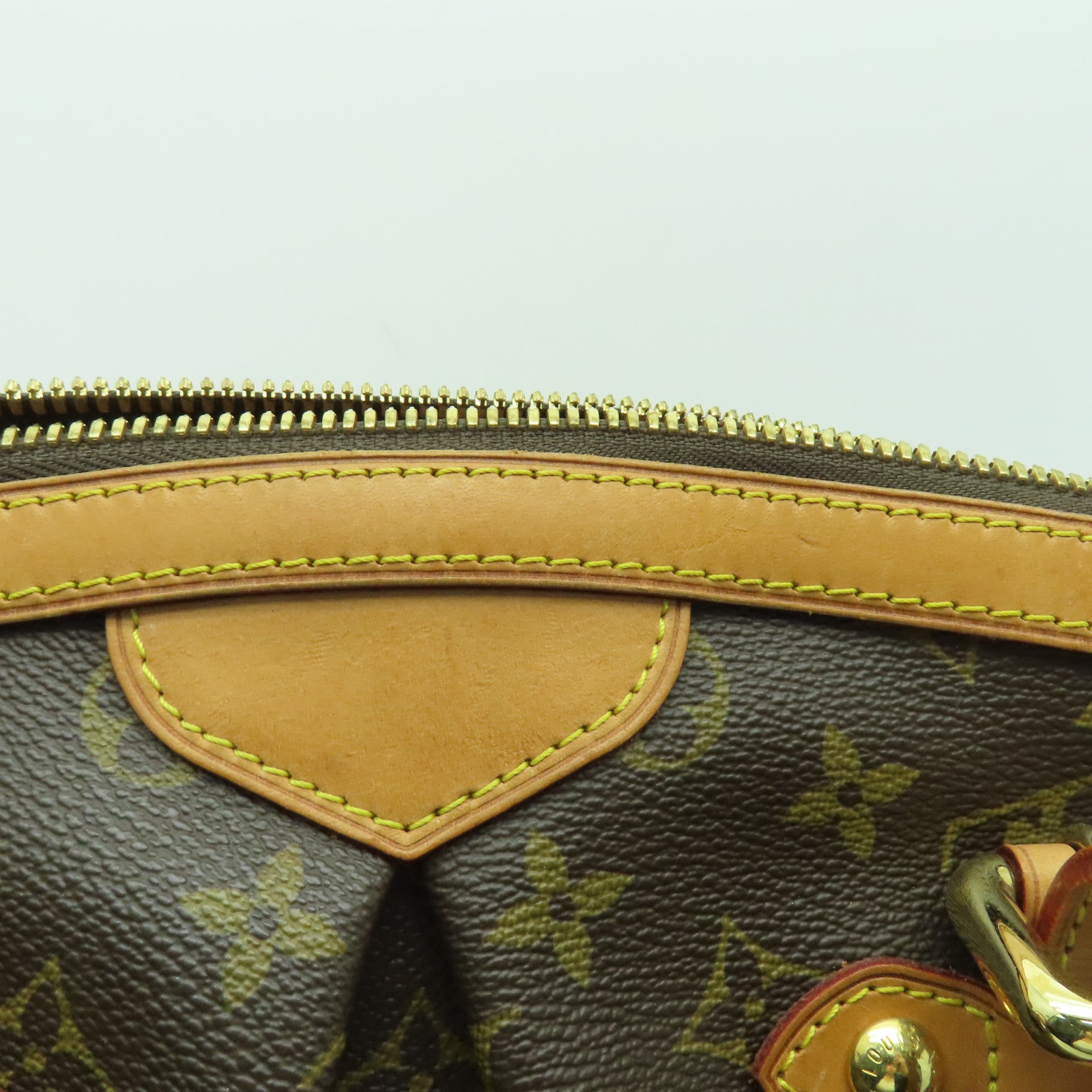 LOUIS VUITTON 【清倉大減價】Monogram Tivoli GM金扣手挽袋啡色