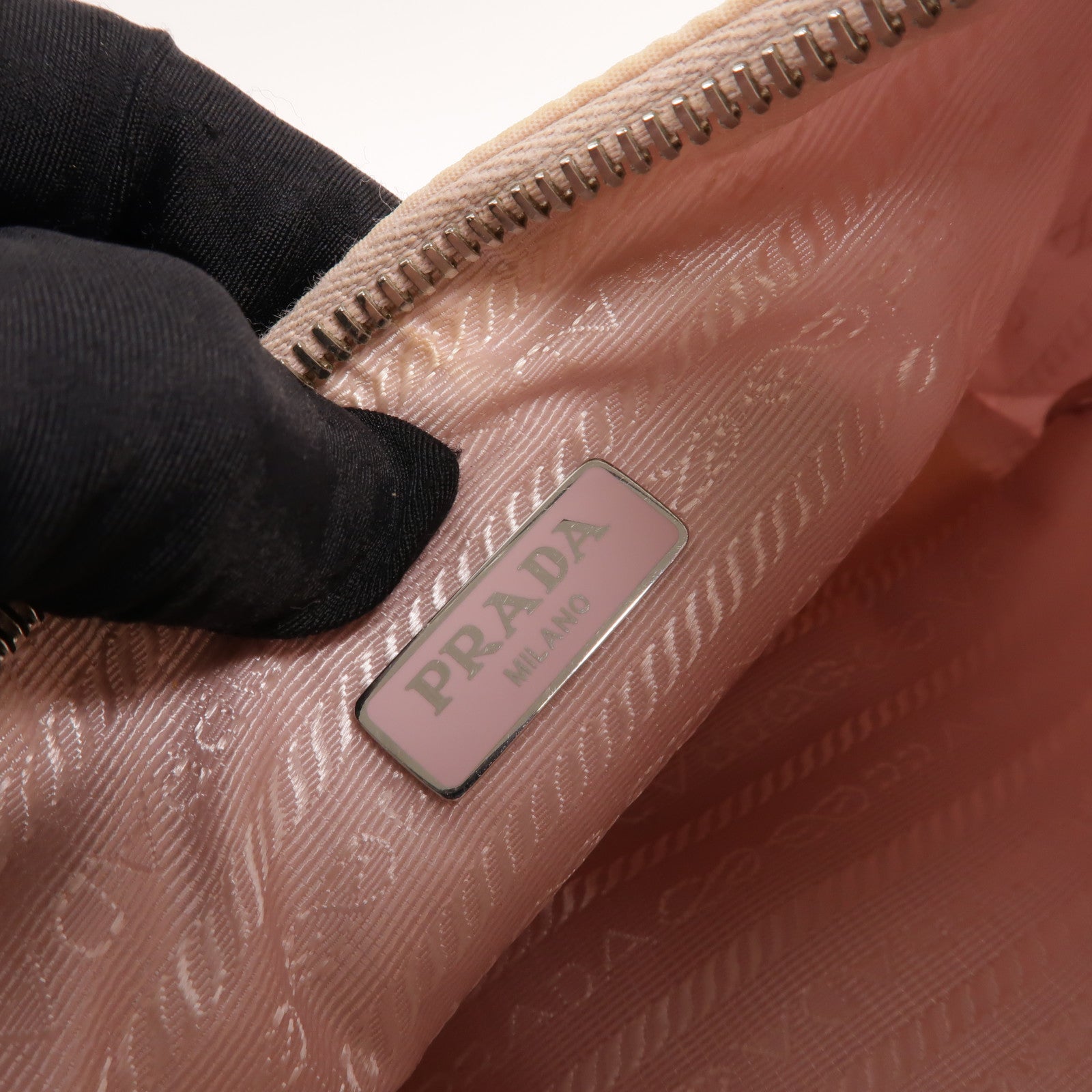 PRADA 尼龍Re-Edition 2005 Mini Hobo鏈帶手挽肩背兩用袋