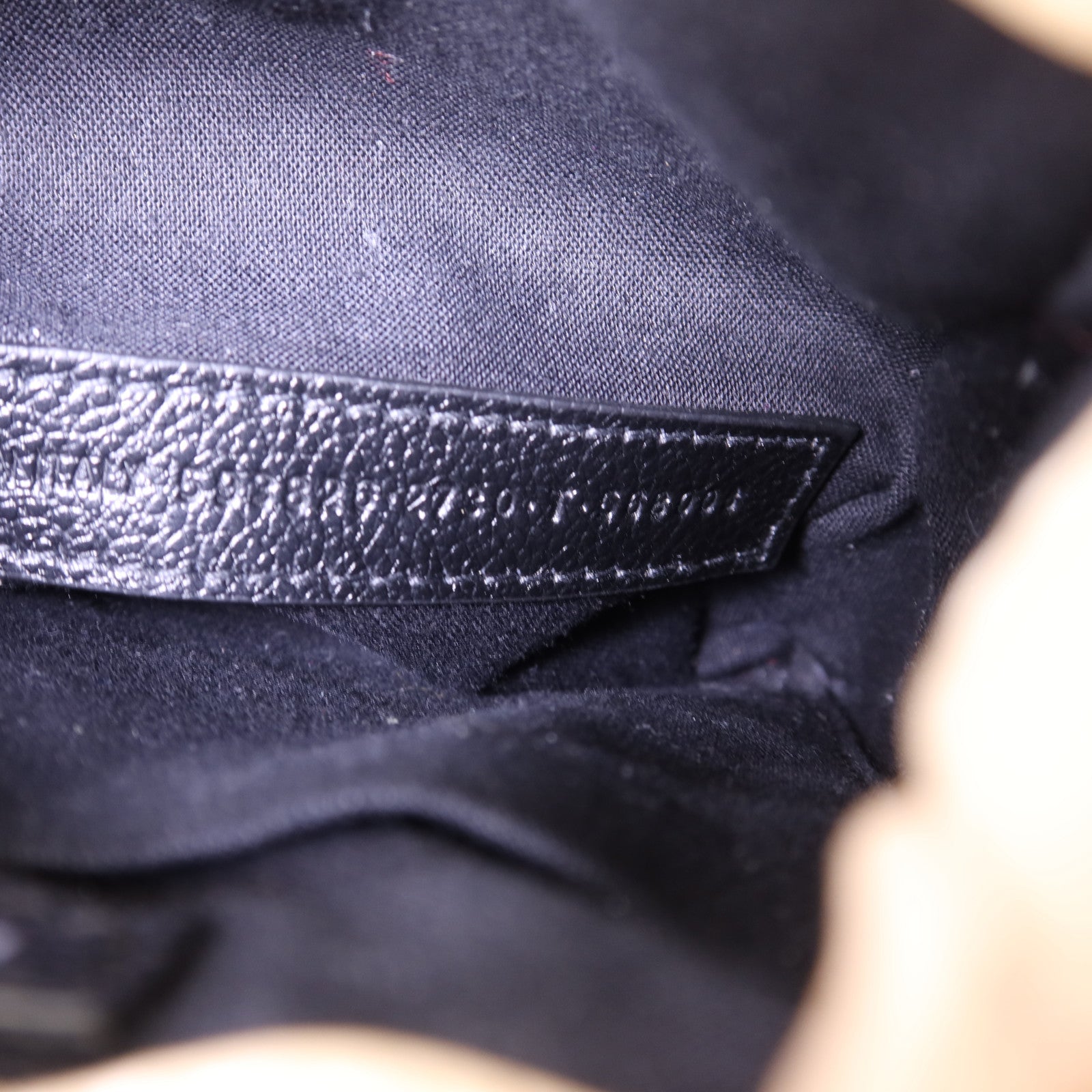 BALENCIAGA 【激減優惠】牛皮皮革Phone Holder銀扣手挽肩背兩用袋