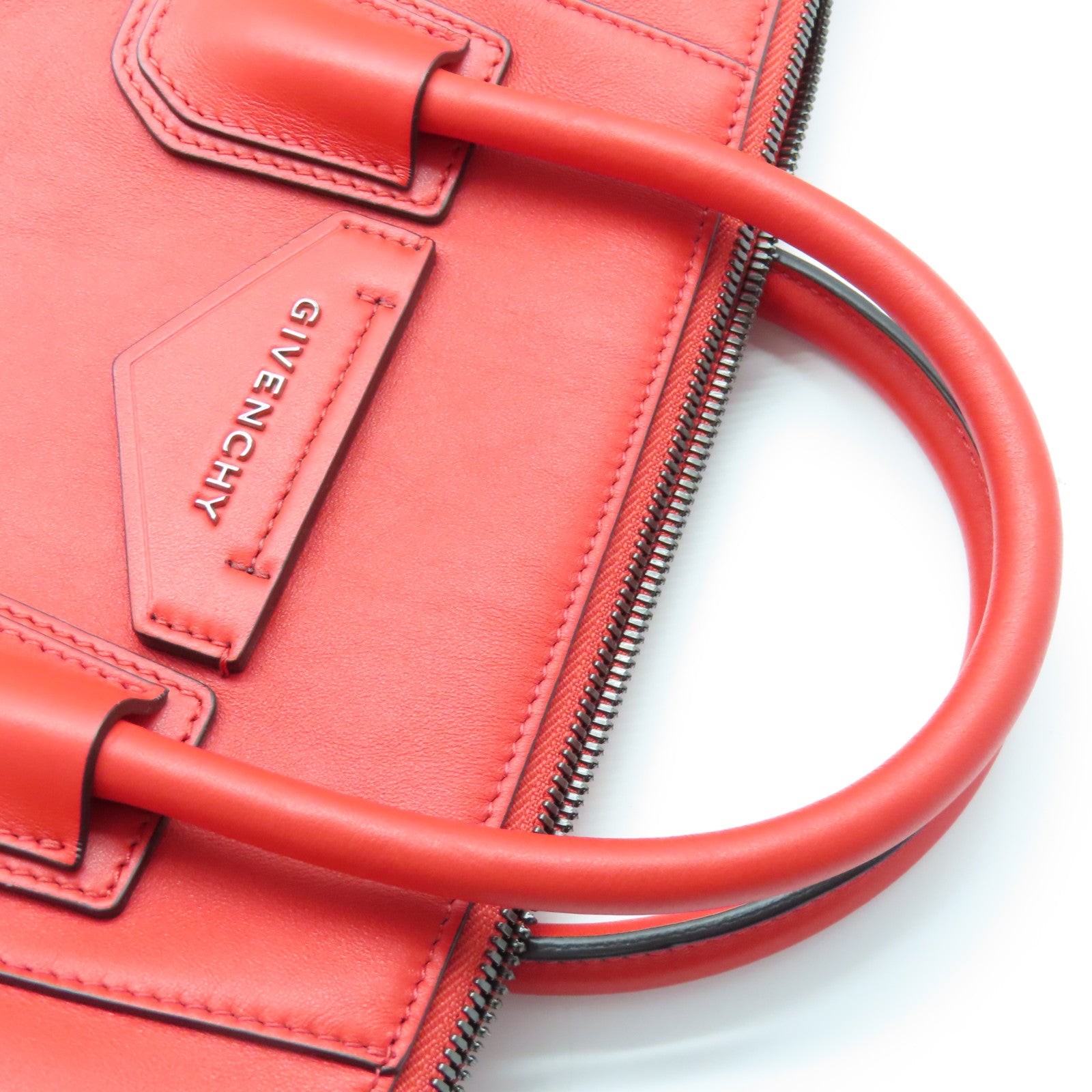 GIVENCHY 牛皮皮革2way Shoulder Bag银扣手挽肩背两用袋红色
