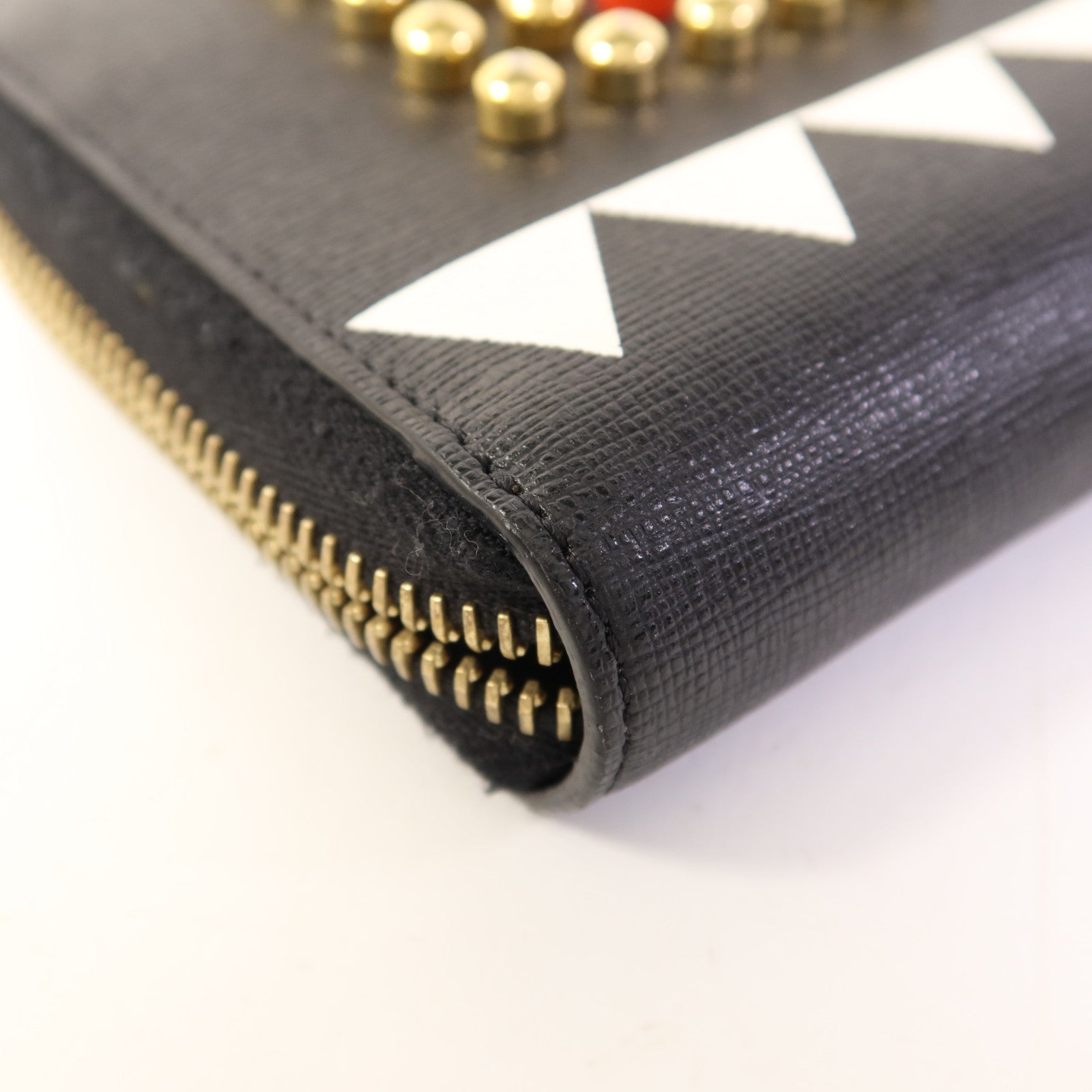 FENDI 牛皮皮革Long Round Wallet金扣長錢包