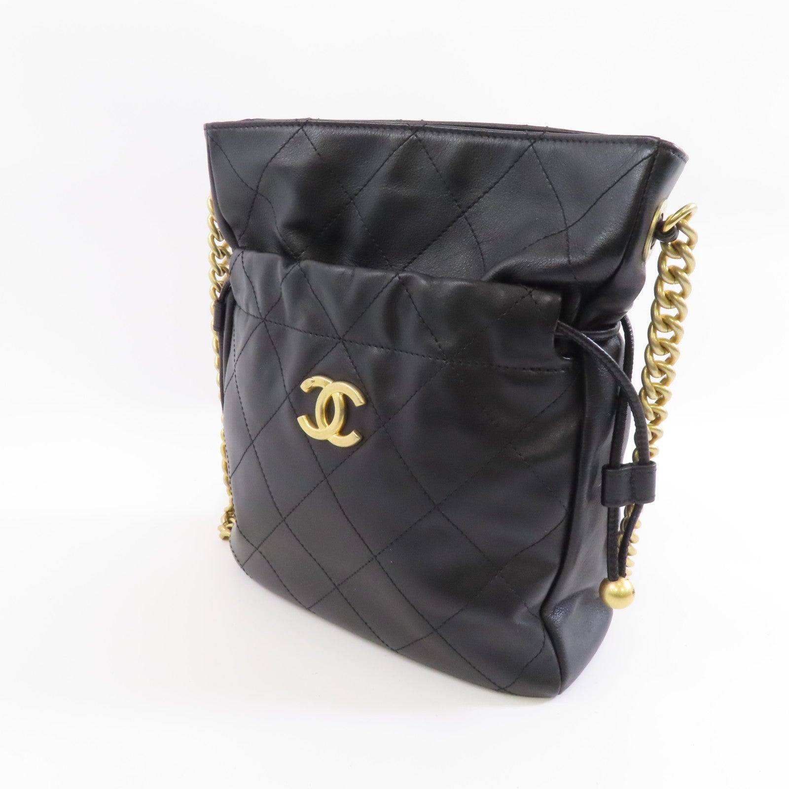 CHANEL 菱格牛皮皮革Drawstring Bag金扣鏈帶肩背袋黑色