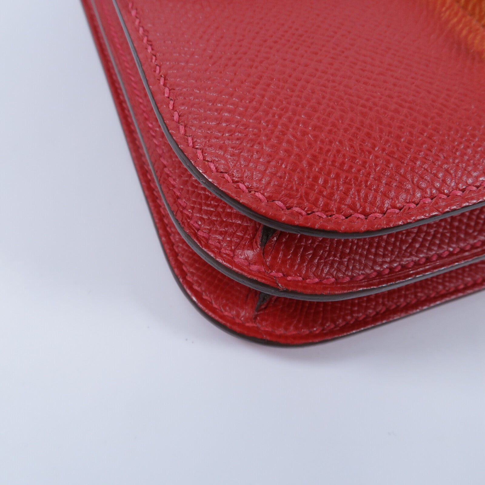 HERMES Epsom皮革Constance Mini肩背袋Rouge Casaque