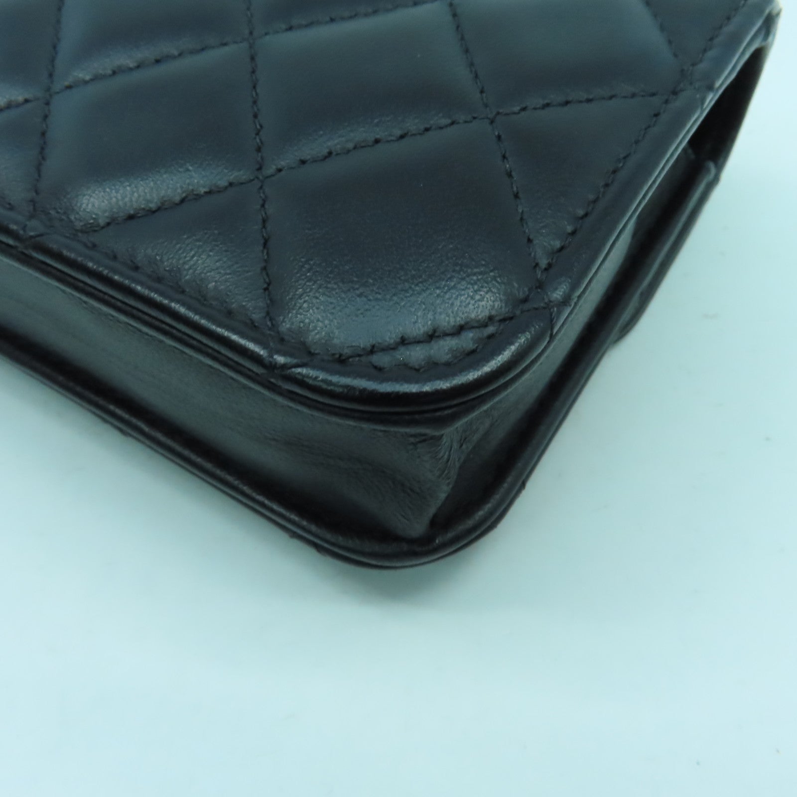 CHANEL 菱格羊皮皮革Chain Shoulder金扣鏈帶肩背袋黑色
