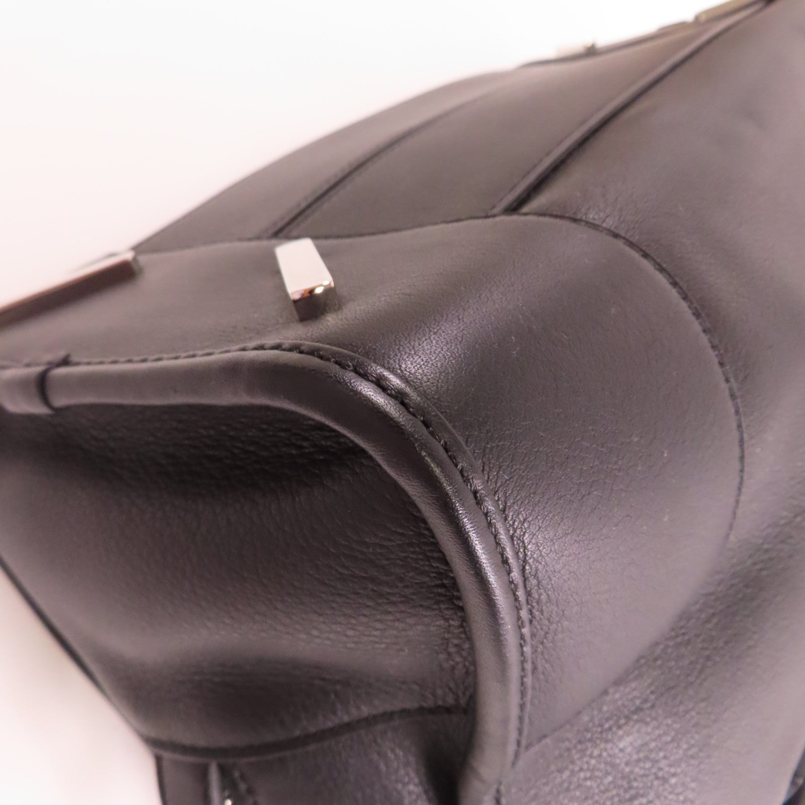 LOEWE 牛皮皮革Amazona銀扣手挽肩背兩用袋