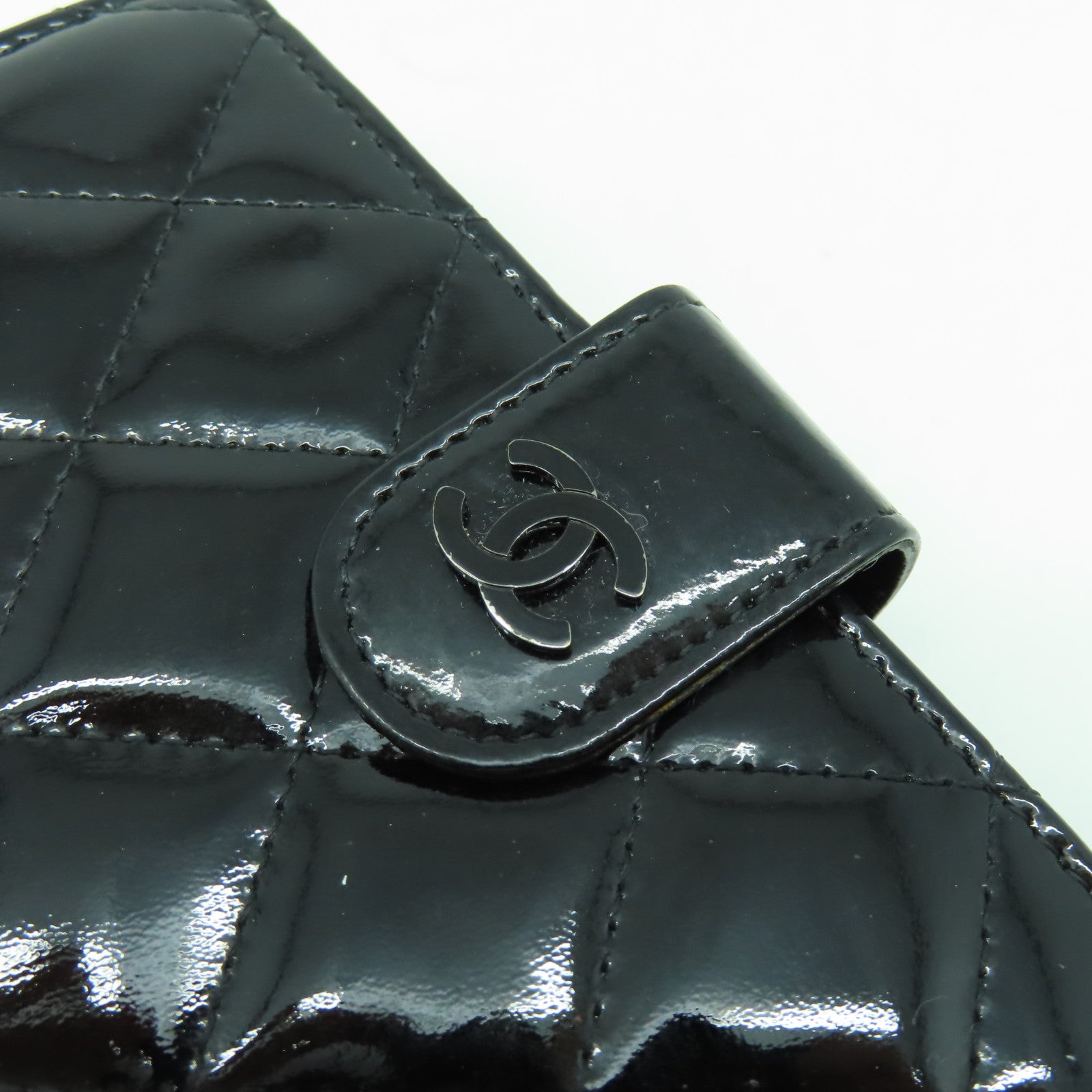 CHANEL 【激減優惠】菱格漆皮皮革Wallet銀扣長錢包黑色