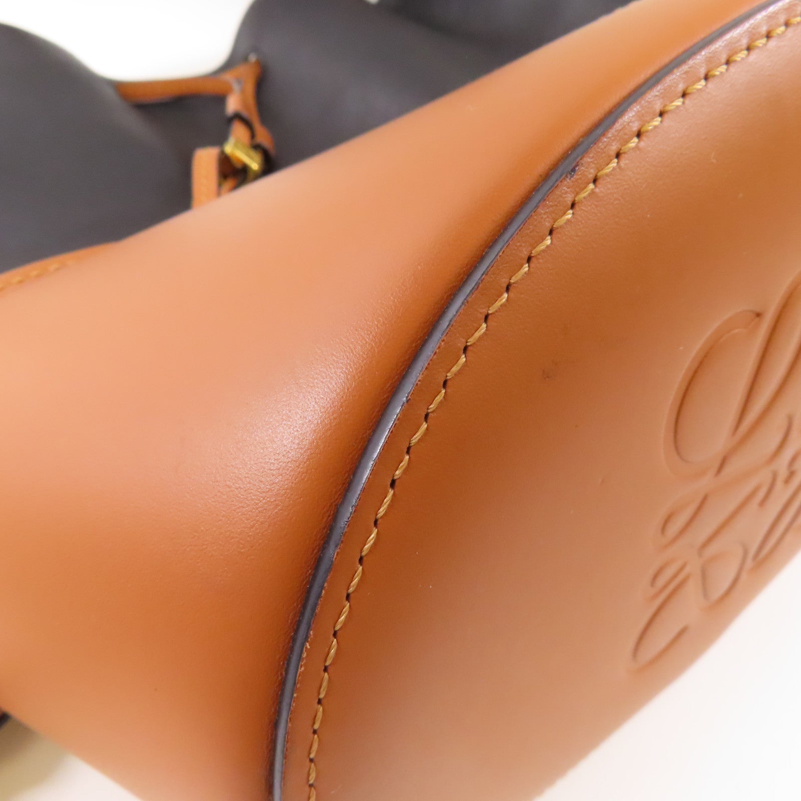 LOEWE 牛皮皮革Balloon金扣手挽肩背兩用袋