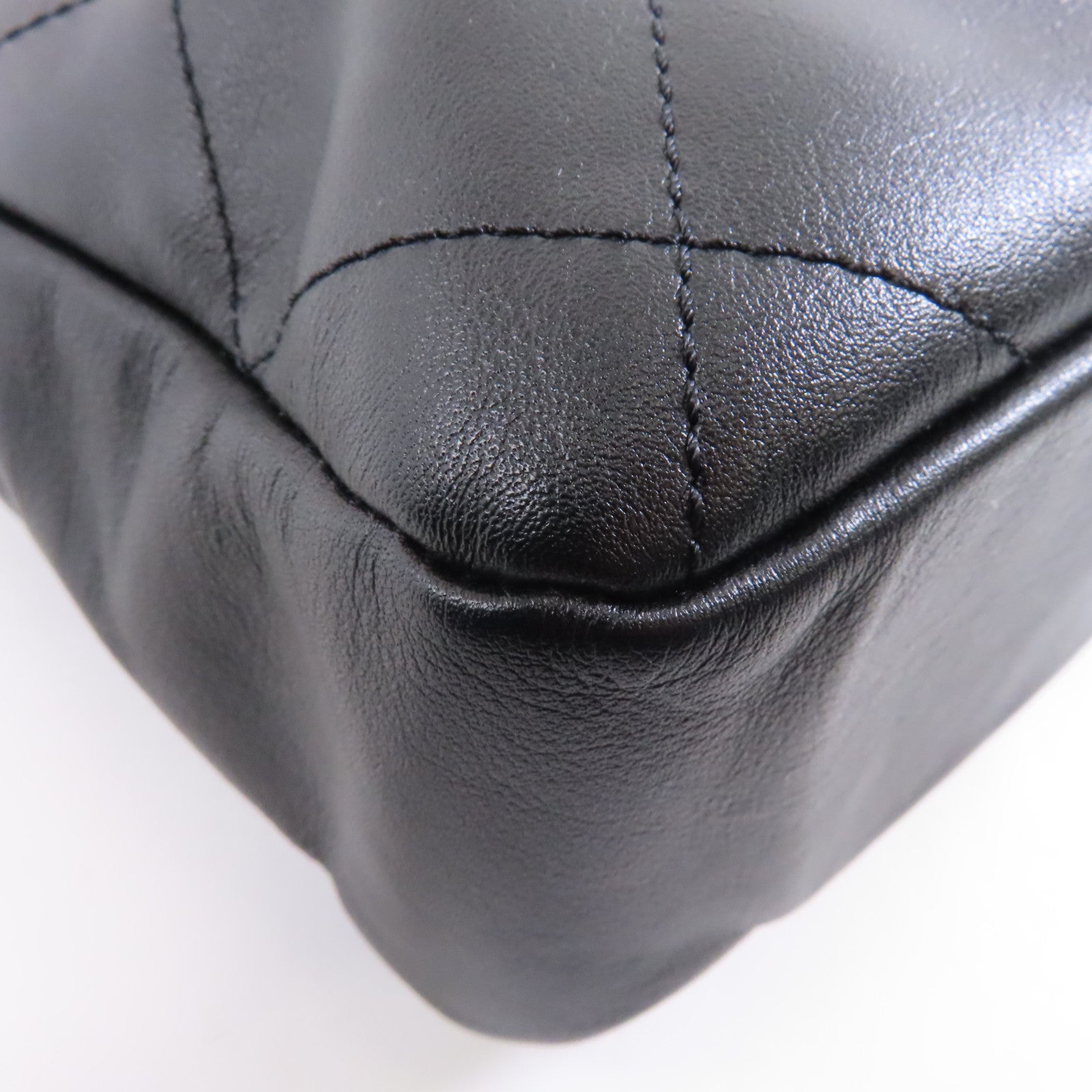 CHANEL 菱格牛皮皮革Drawstring Bag金扣鏈帶肩背袋黑色
