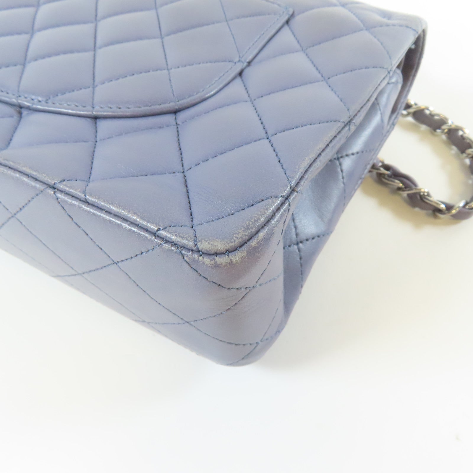 CHANEL 【激減優惠】菱格羊皮皮革Classic 25cm銀扣鏈帶肩背袋紫色