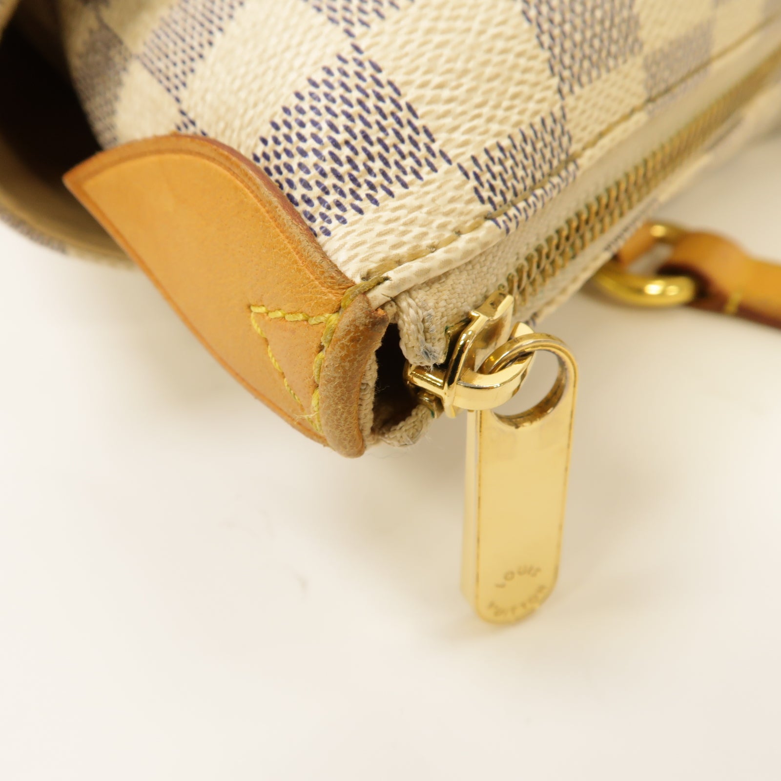 LOUIS VUITTON 【激減優惠】Damier Azur Totally PM金扣肩背袋白色