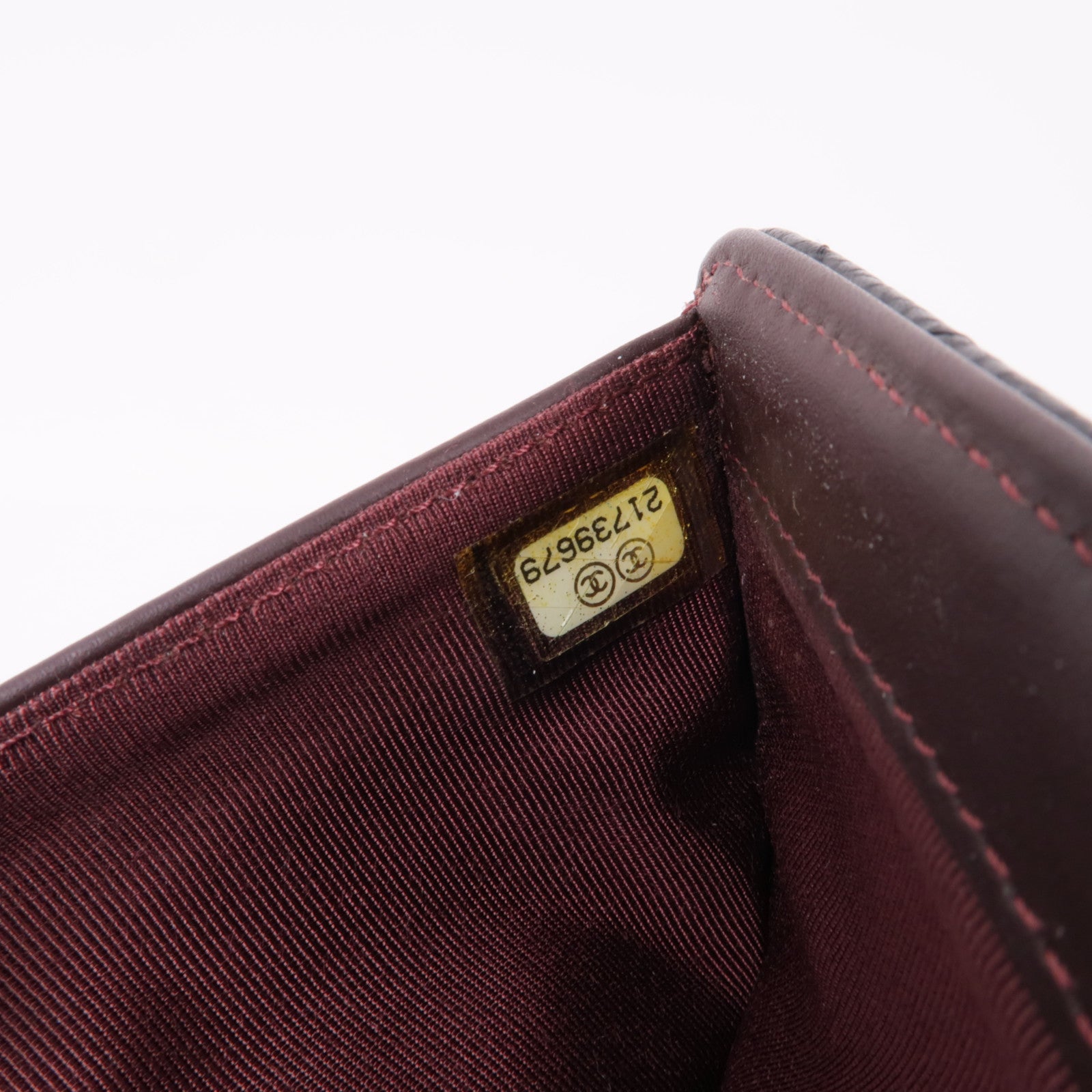 CHANEL 牛皮皮革Wallet金扣錢包