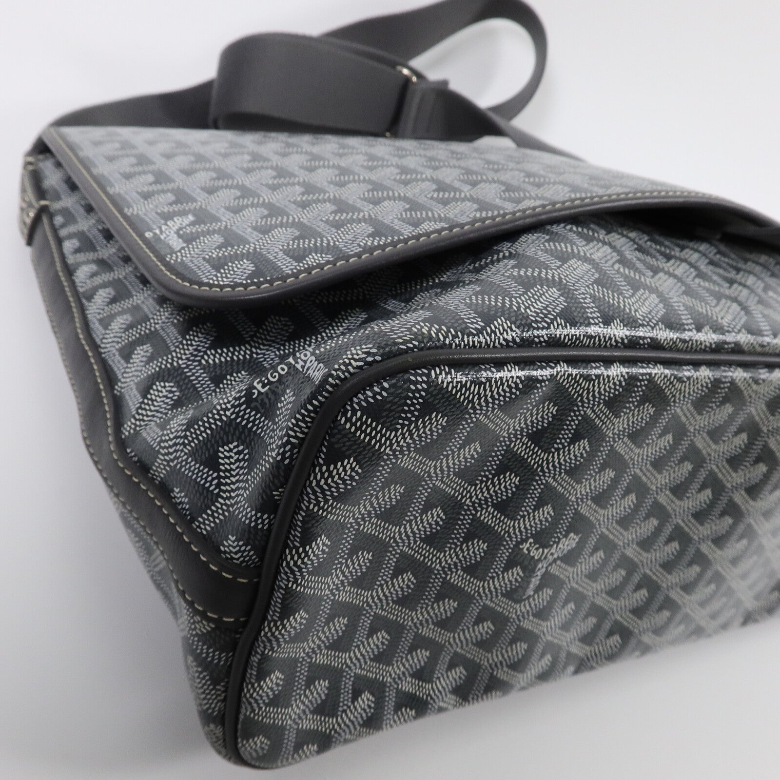 GOYARD 塗層帆布Capetien MM Messager肩背袋