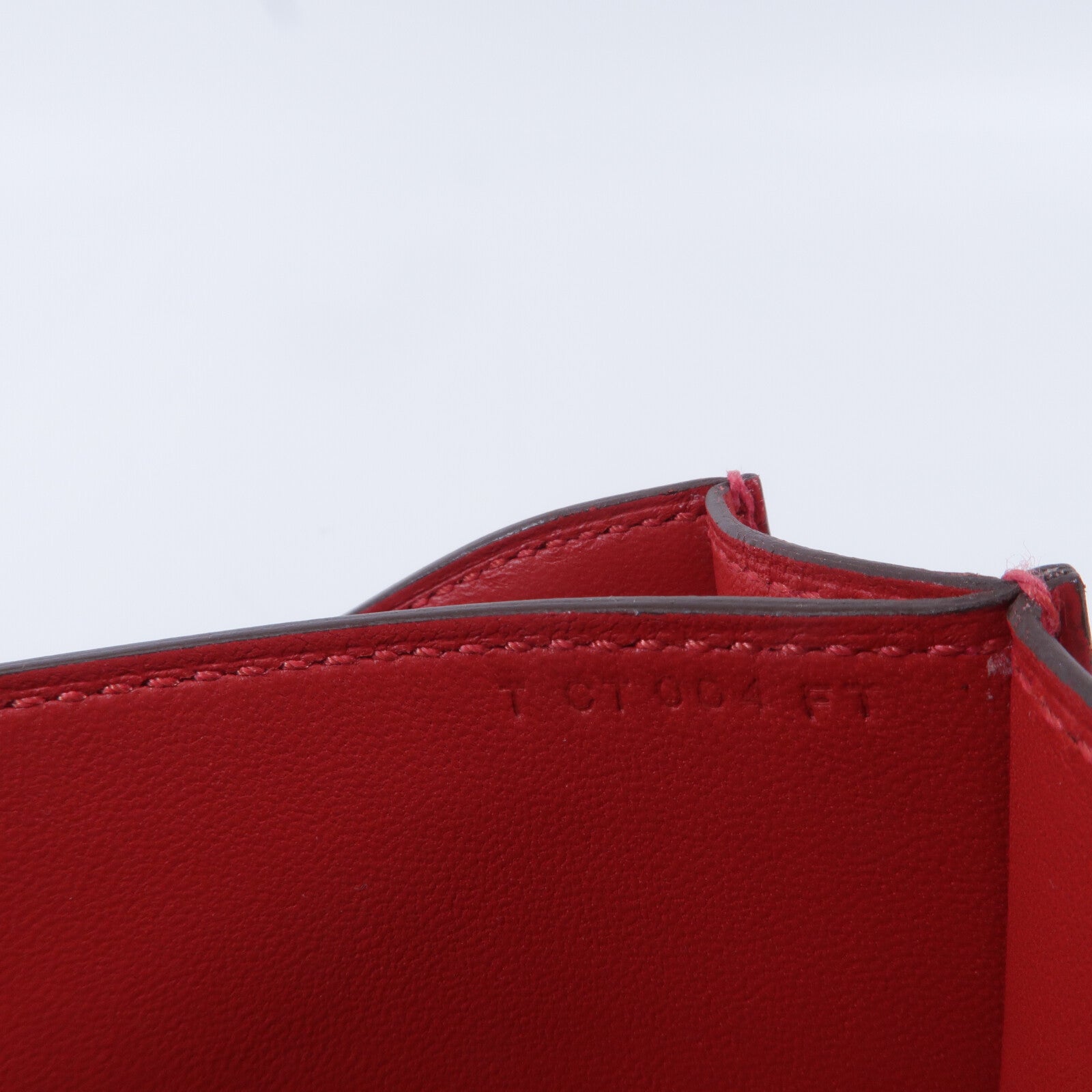 HERMES Epsom皮革Constance Mini肩背袋Rouge Casaque