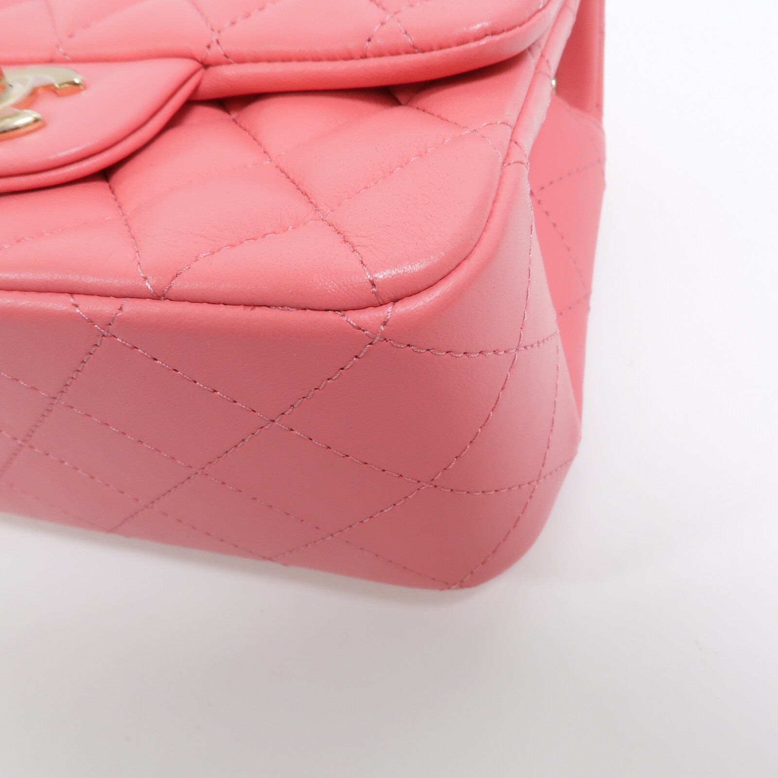 CHANEL 羊皮皮革Mini Classic 17鏈帶肩背袋
