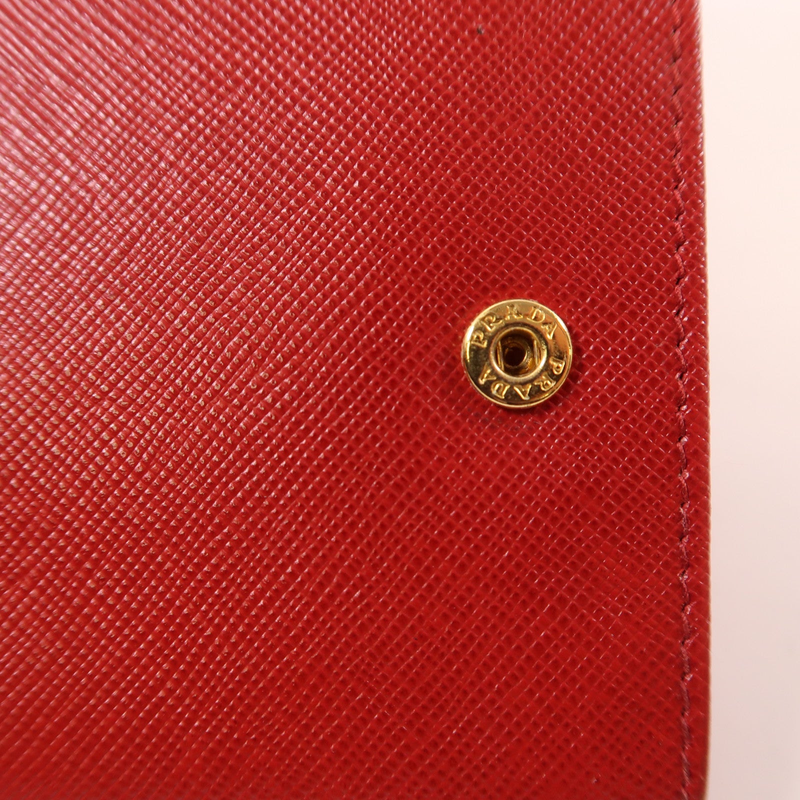 PRADA 牛皮皮革Long wallet金扣長錢包