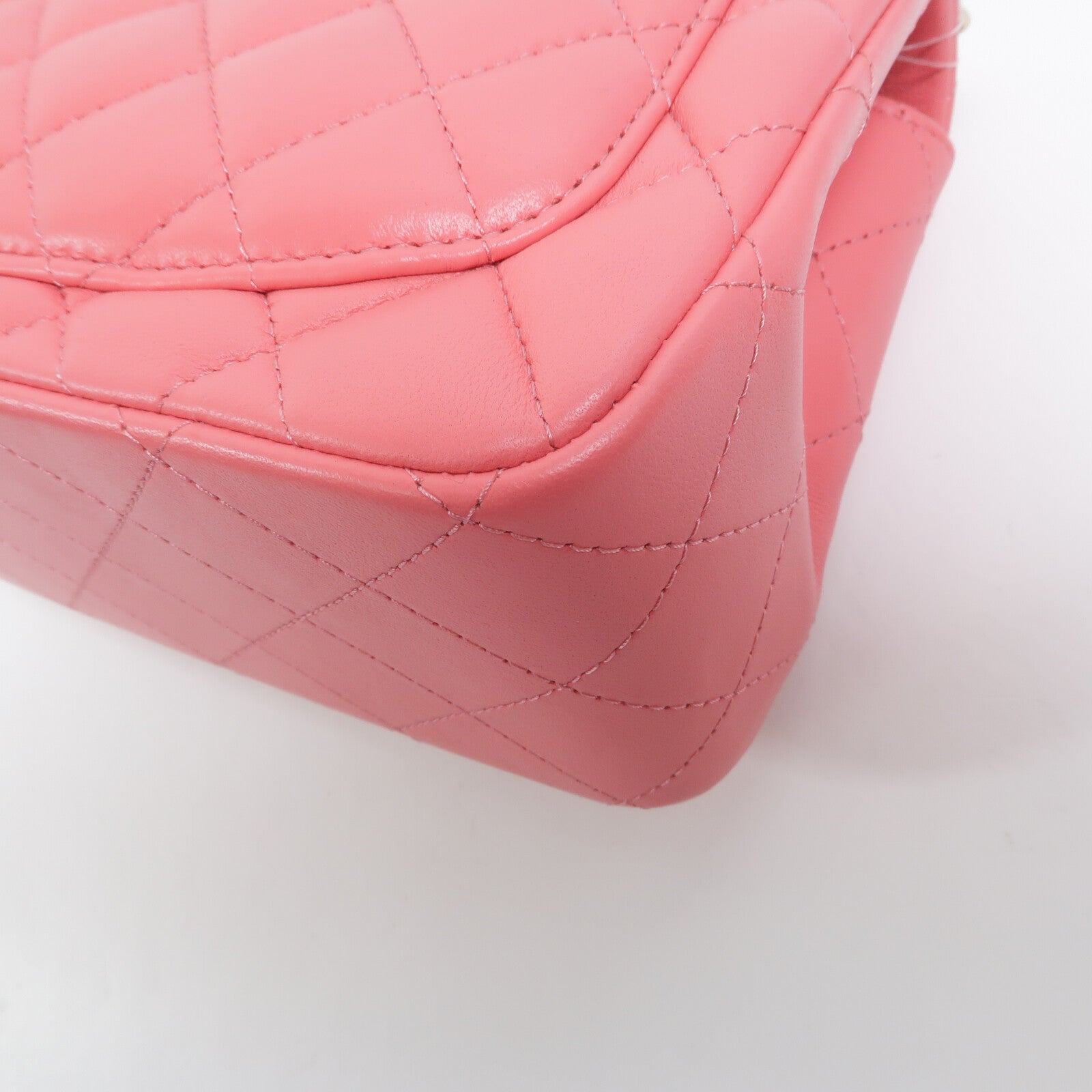 CHANEL 羊皮皮革Mini Classic 17鏈帶肩背袋