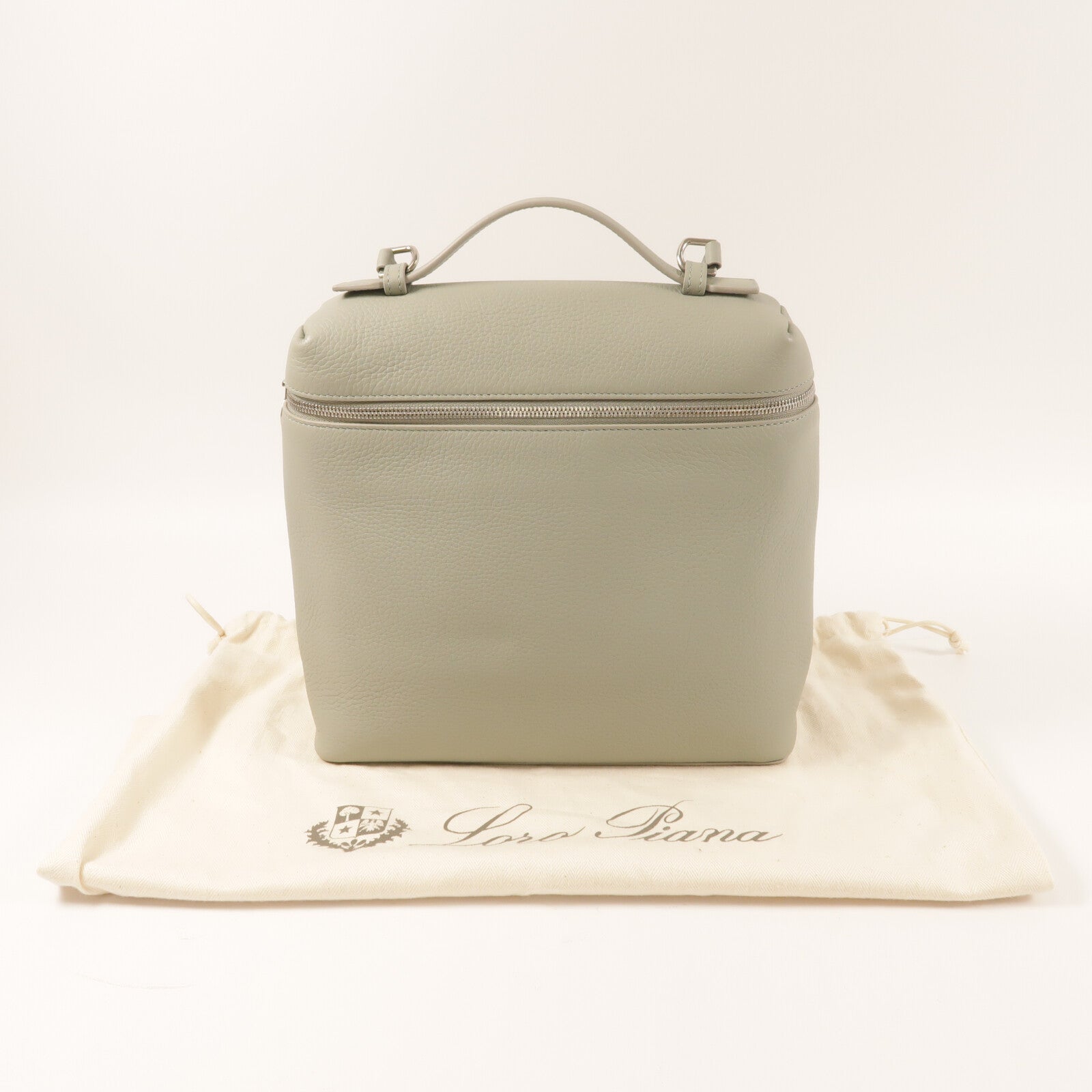 Loro Piana 牛皮皮革Extra Pocket BackPack銀扣背包