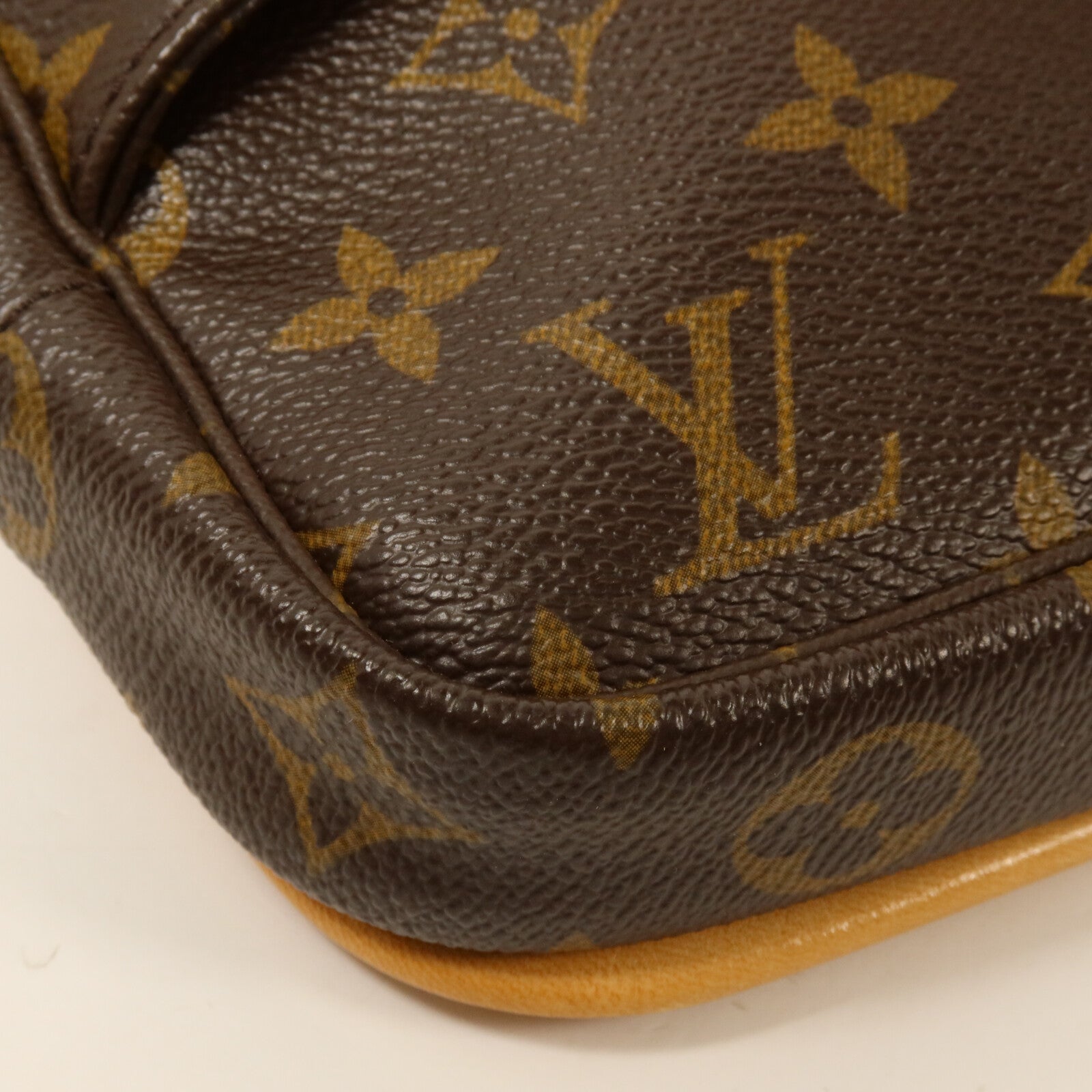 LOUIS VUITTON Monogram Bosphore Waist Bum Bag腰包