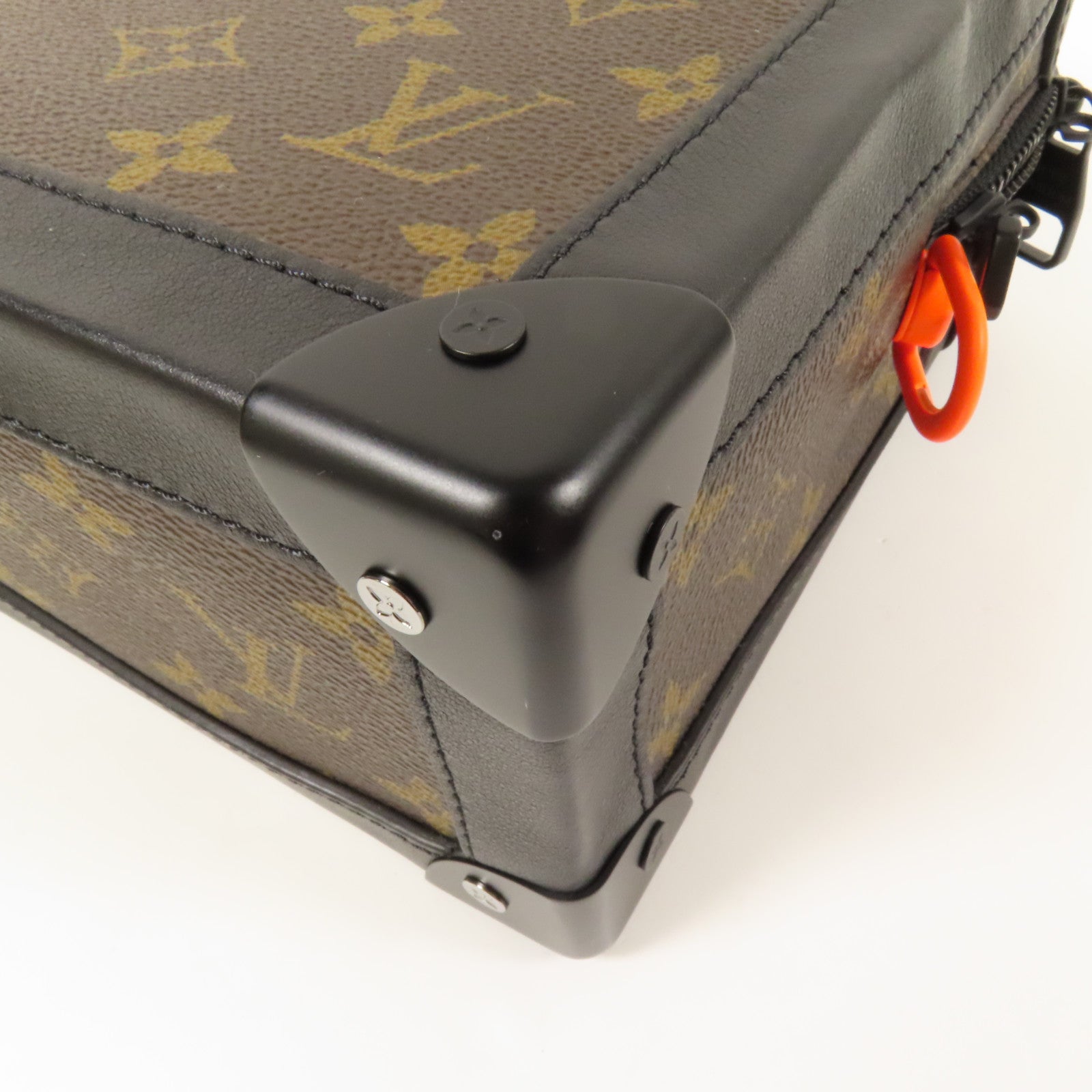 LOUIS VUITTON 【激減優惠】Monogram Solar Soft Trunk肩背袋