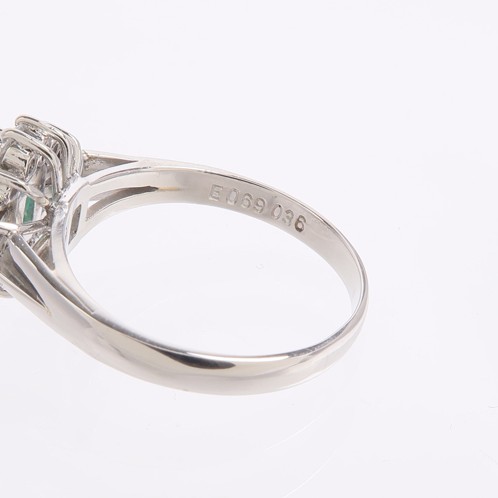 JEWELRY PT900鉑金Emerald Diamond Ring綠寶石/鑽石戒指