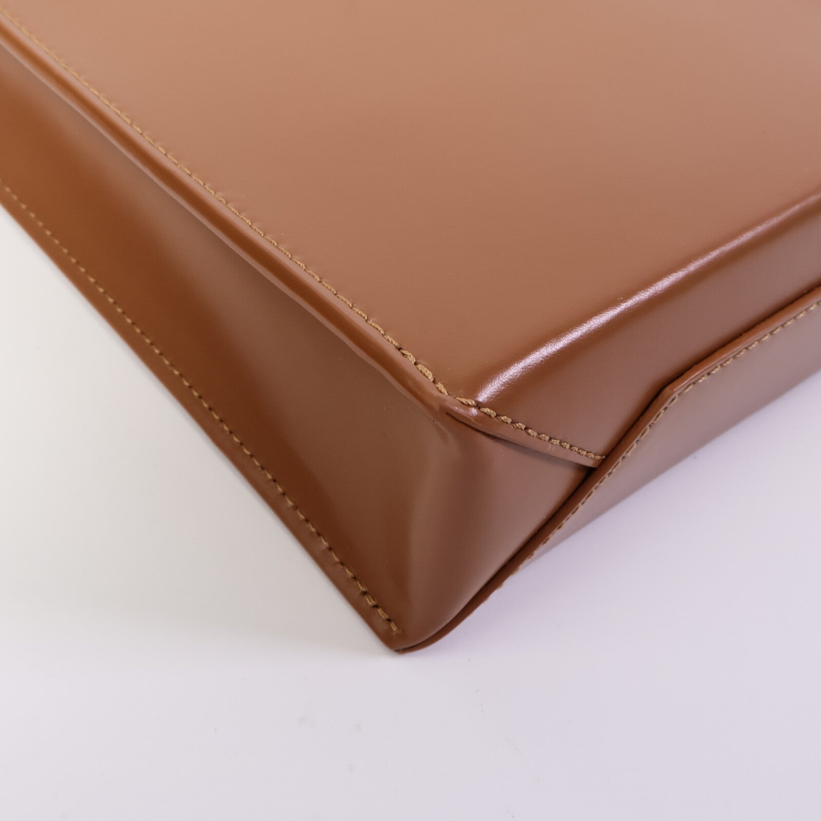 LOEWE 牛皮皮革Standard A5 Tote Bag手挽肩背兩用袋