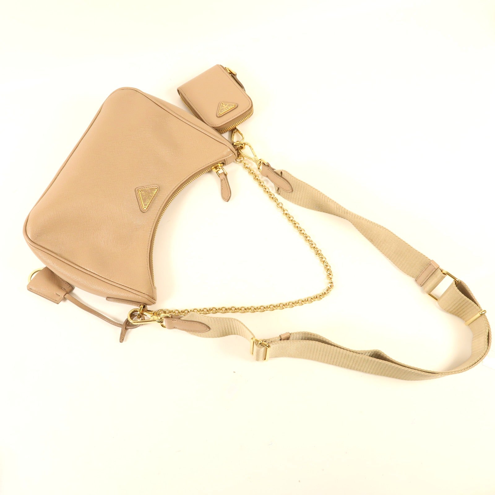 PRADA 【激減優惠】Saffiano皮革Re-Edition 2005金扣肩背袋