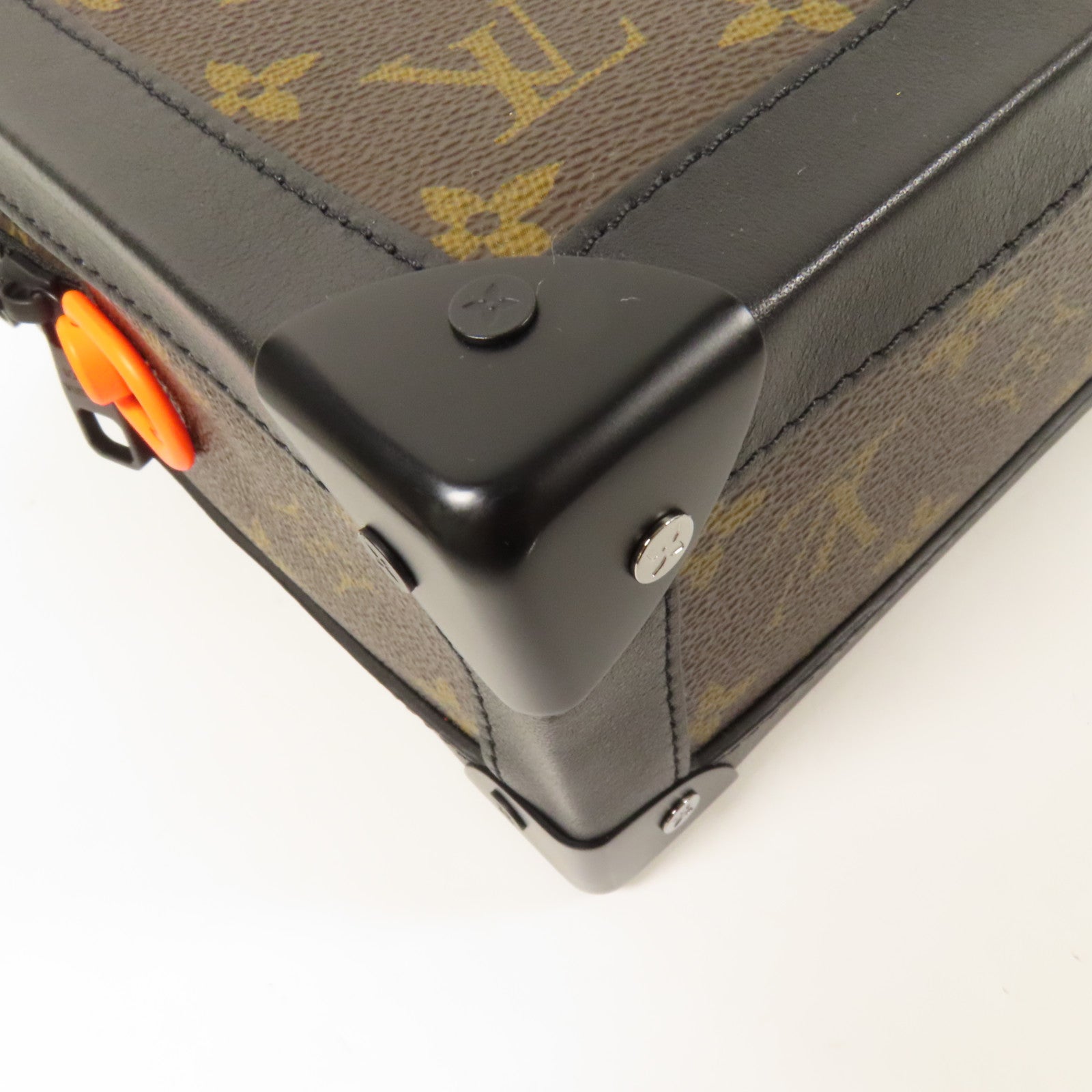LOUIS VUITTON 【激減優惠】Monogram Solar Soft Trunk肩背袋
