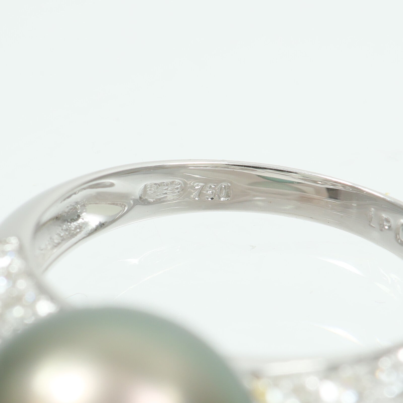 JEWELRY 18K白金Pearl Diamond Ring珍珠/鑽石戒指