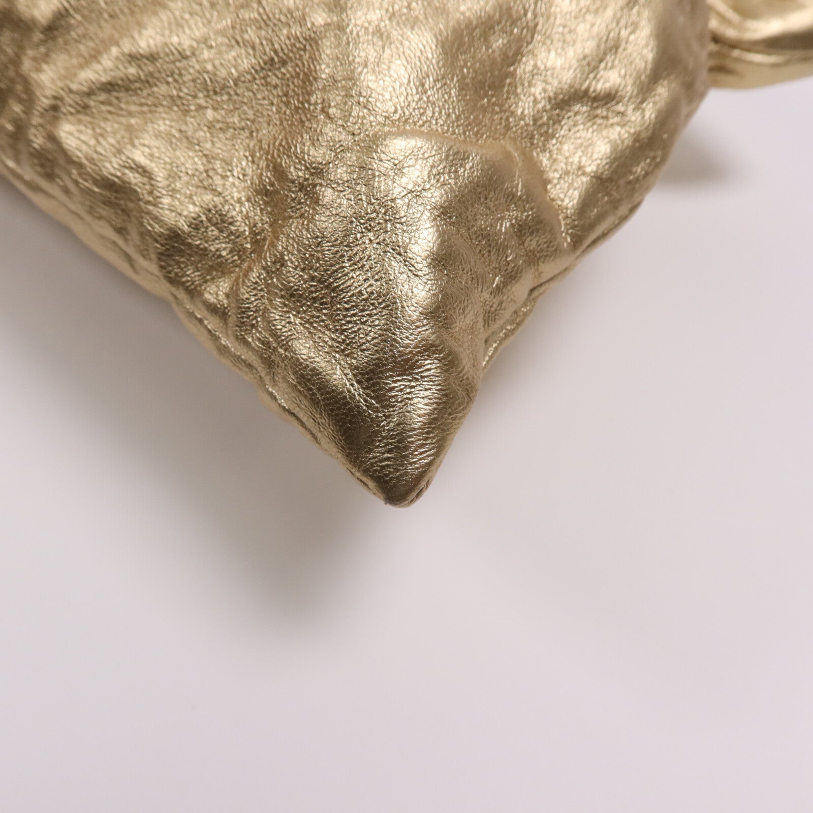 PRADA 牛皮皮革Pouch金扣手拿包