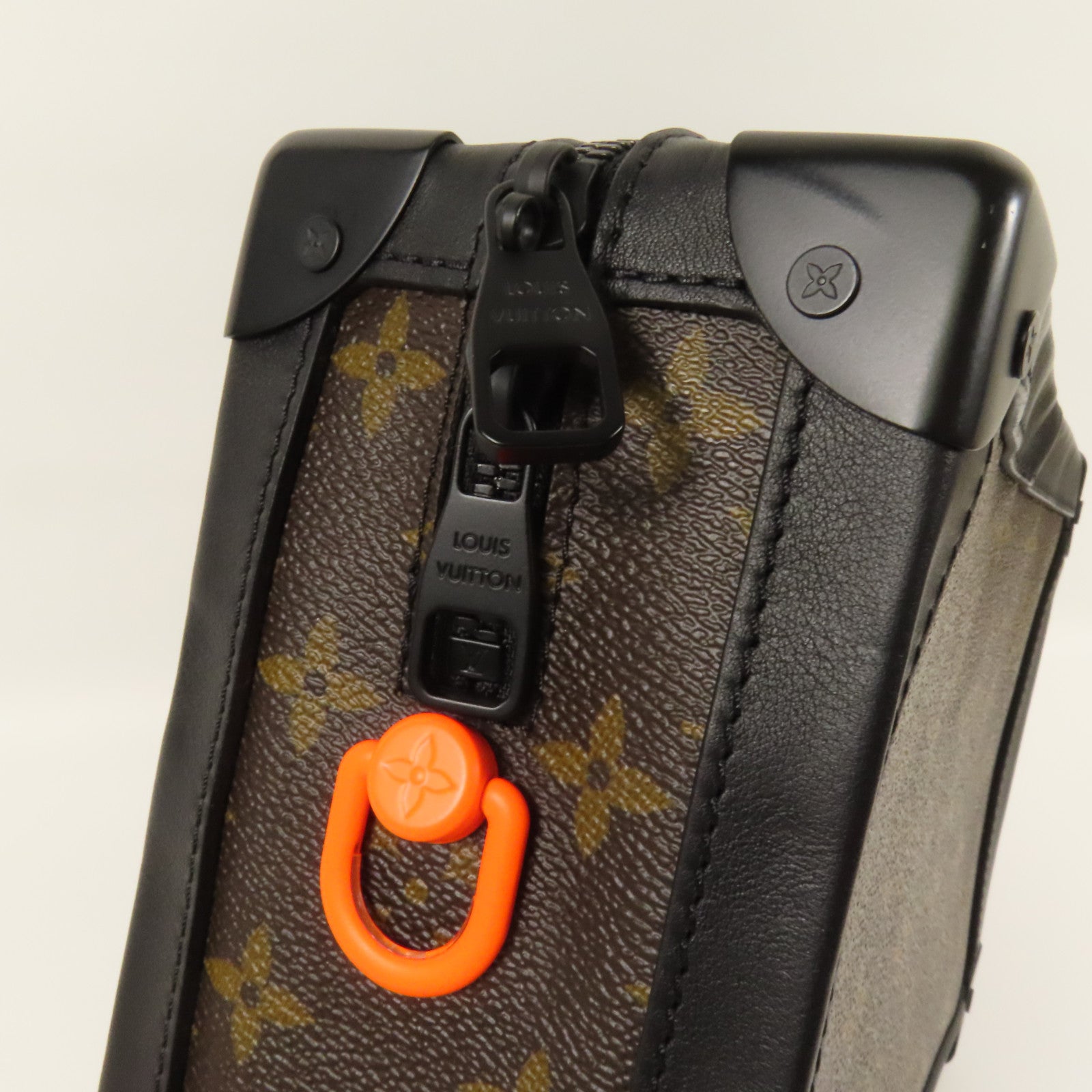 LOUIS VUITTON 【激減優惠】Monogram Solar Soft Trunk肩背袋